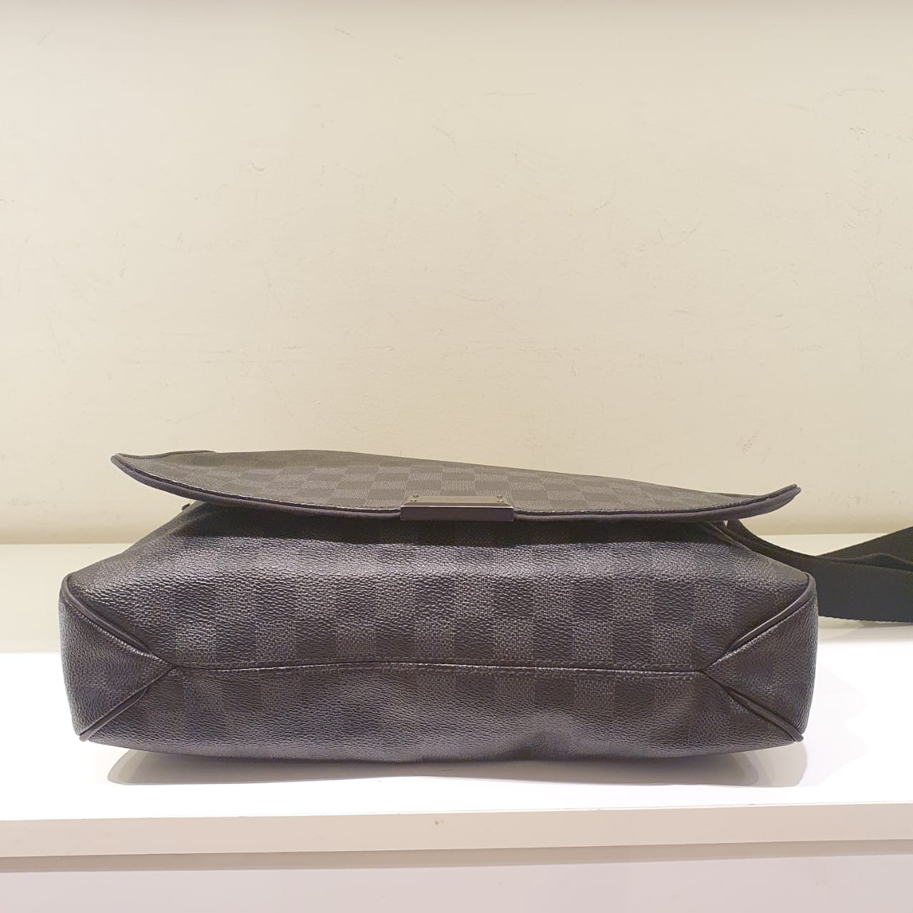 Louis Vuitton Damier Graphite District MM Messenger Bag