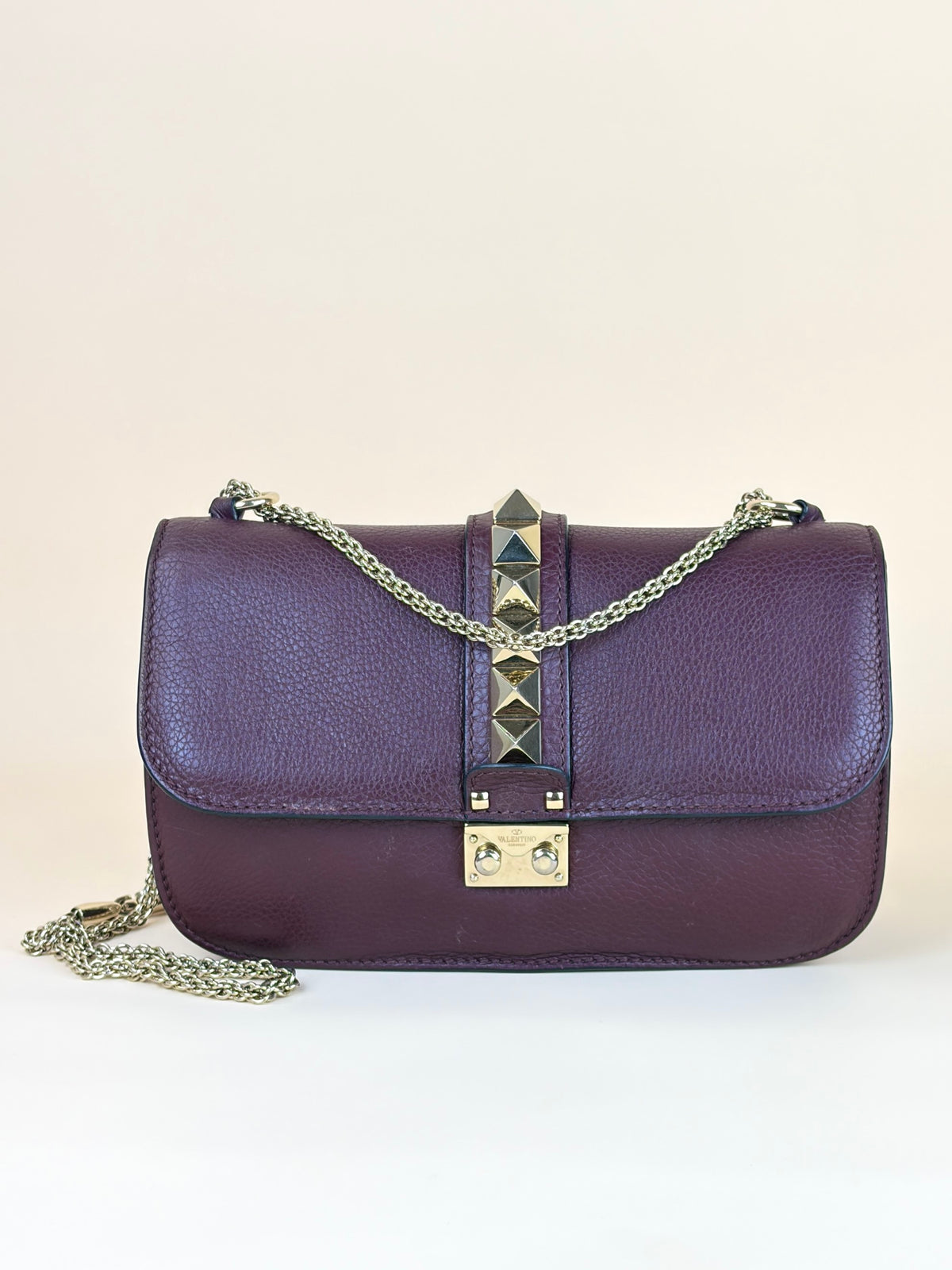 Valentino Burgandy pebbled calfskin glam lock Rockstud medium flap bag