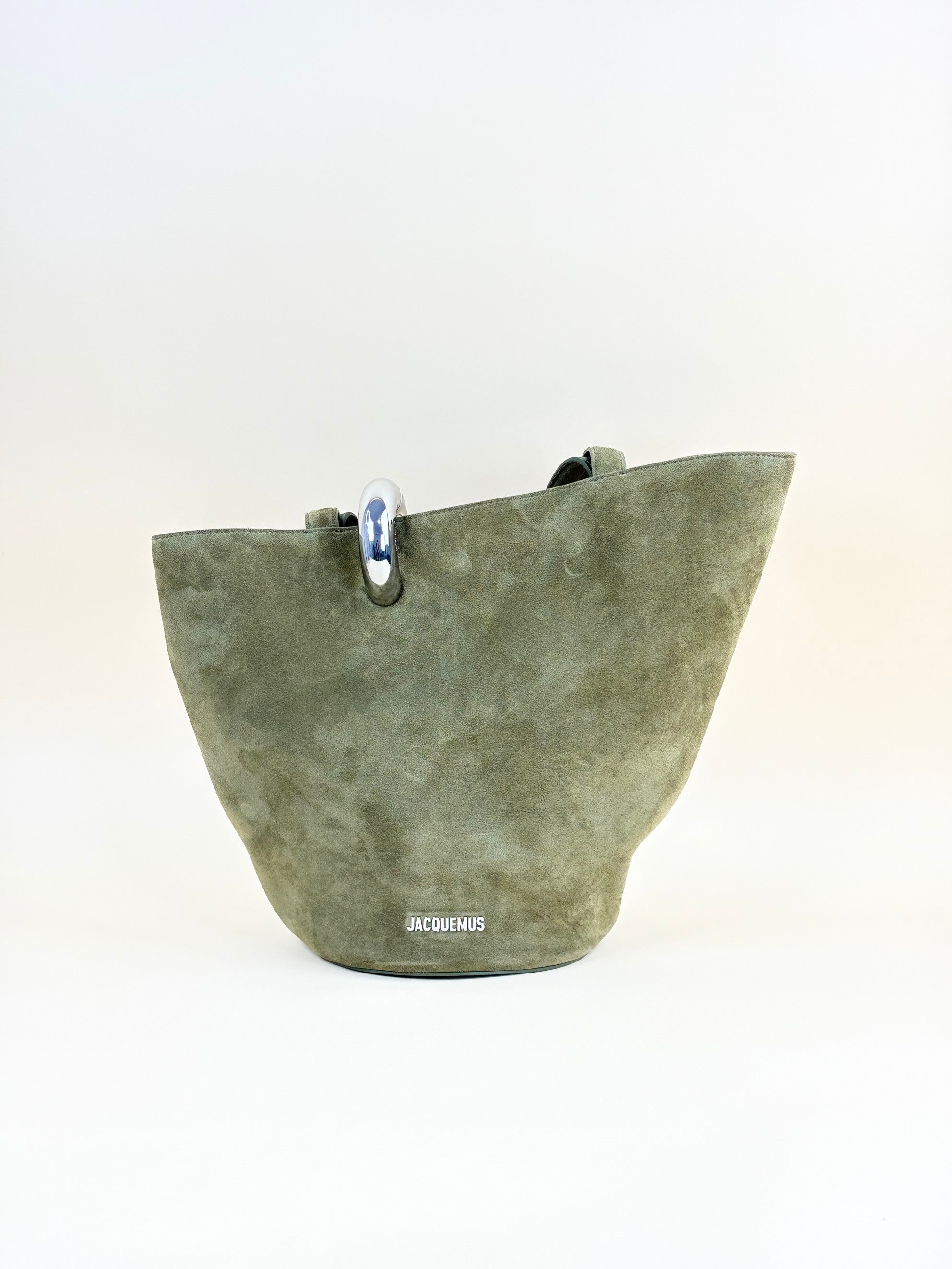 Jacquemus le bamboula moyen suede bucket bag