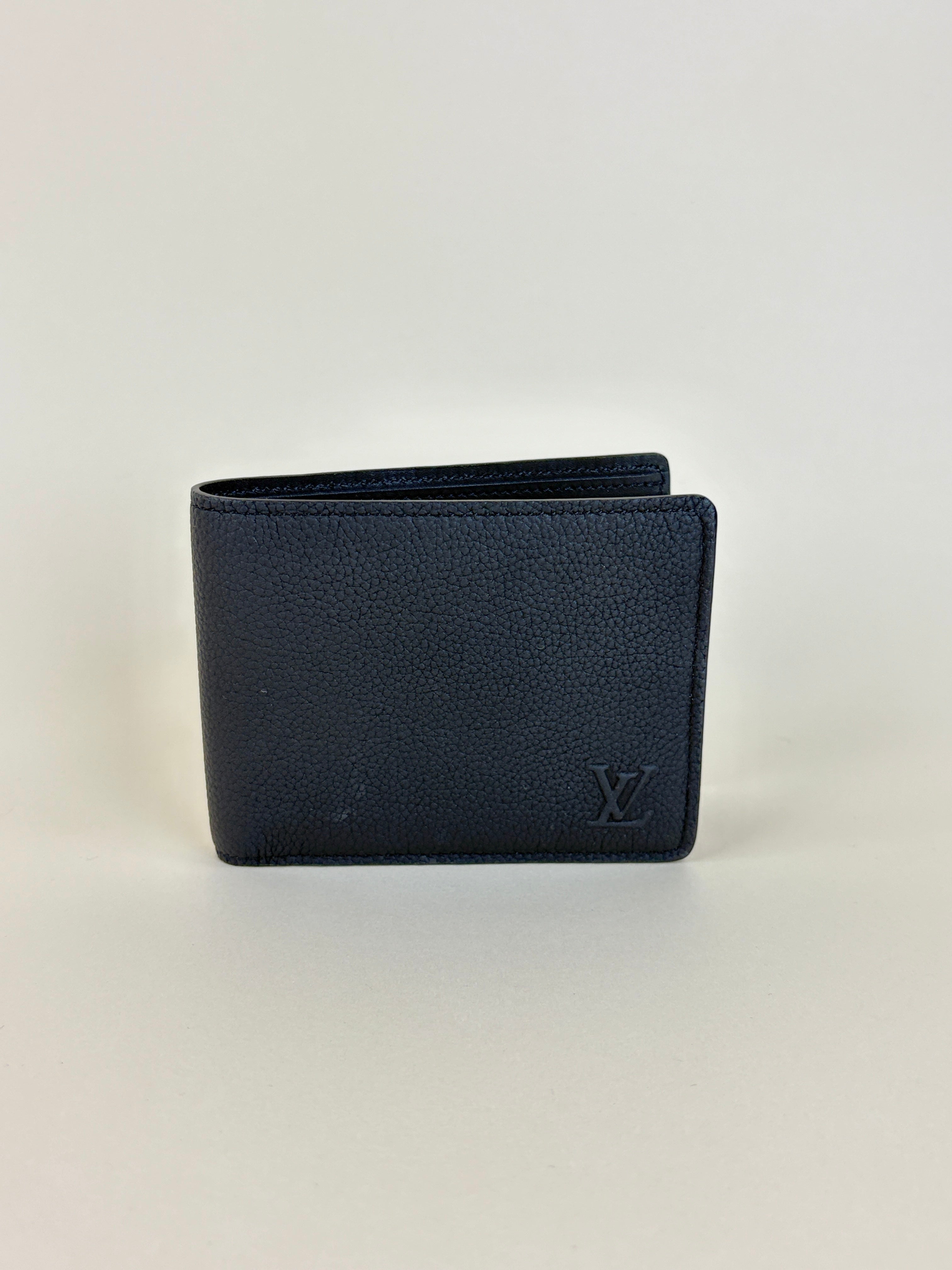 Louis Vuitton Black Multiple calfskin lv aerogram wallet