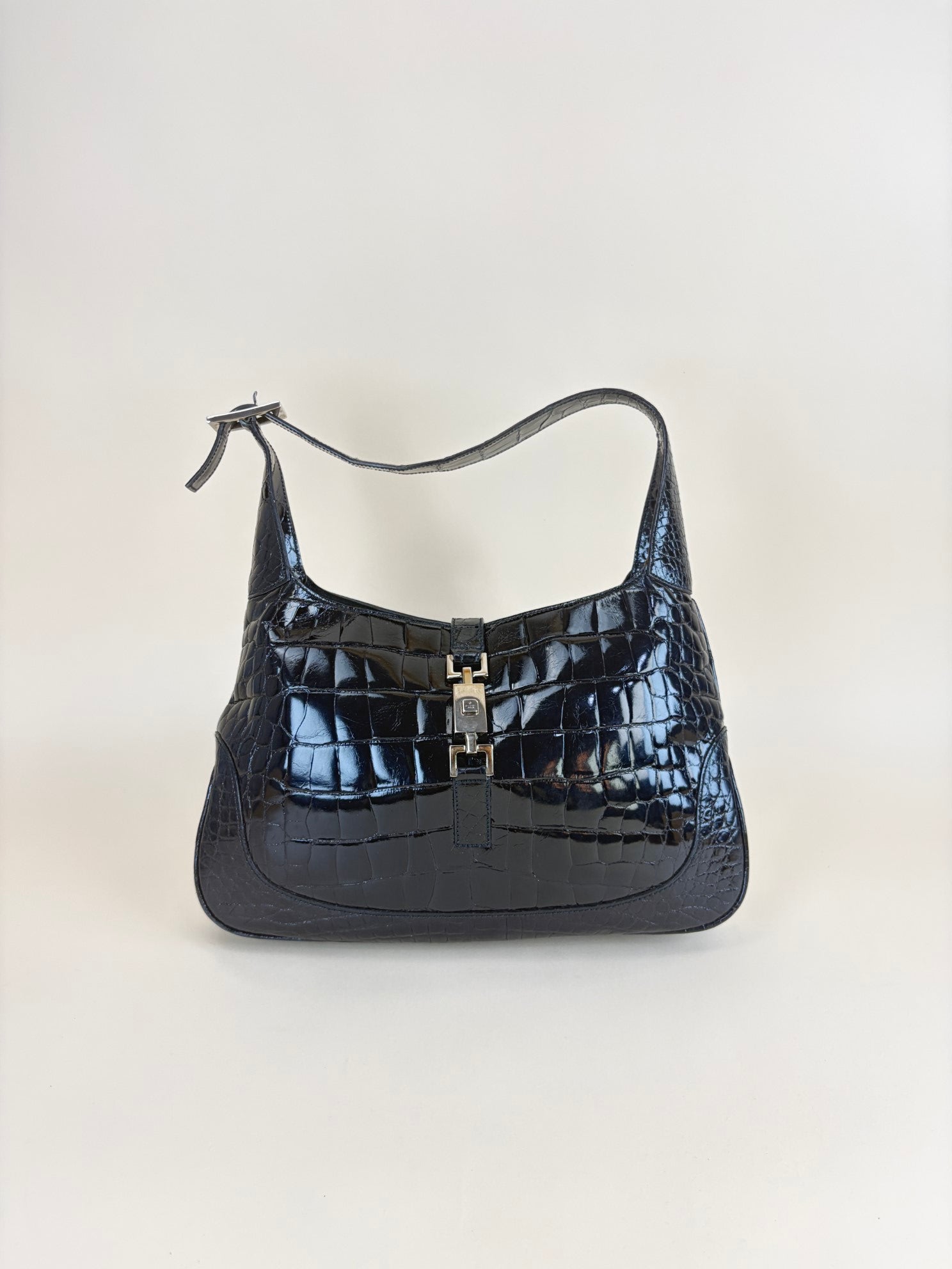 Gucci Jackie vintage with piston lock crocodile black vernis