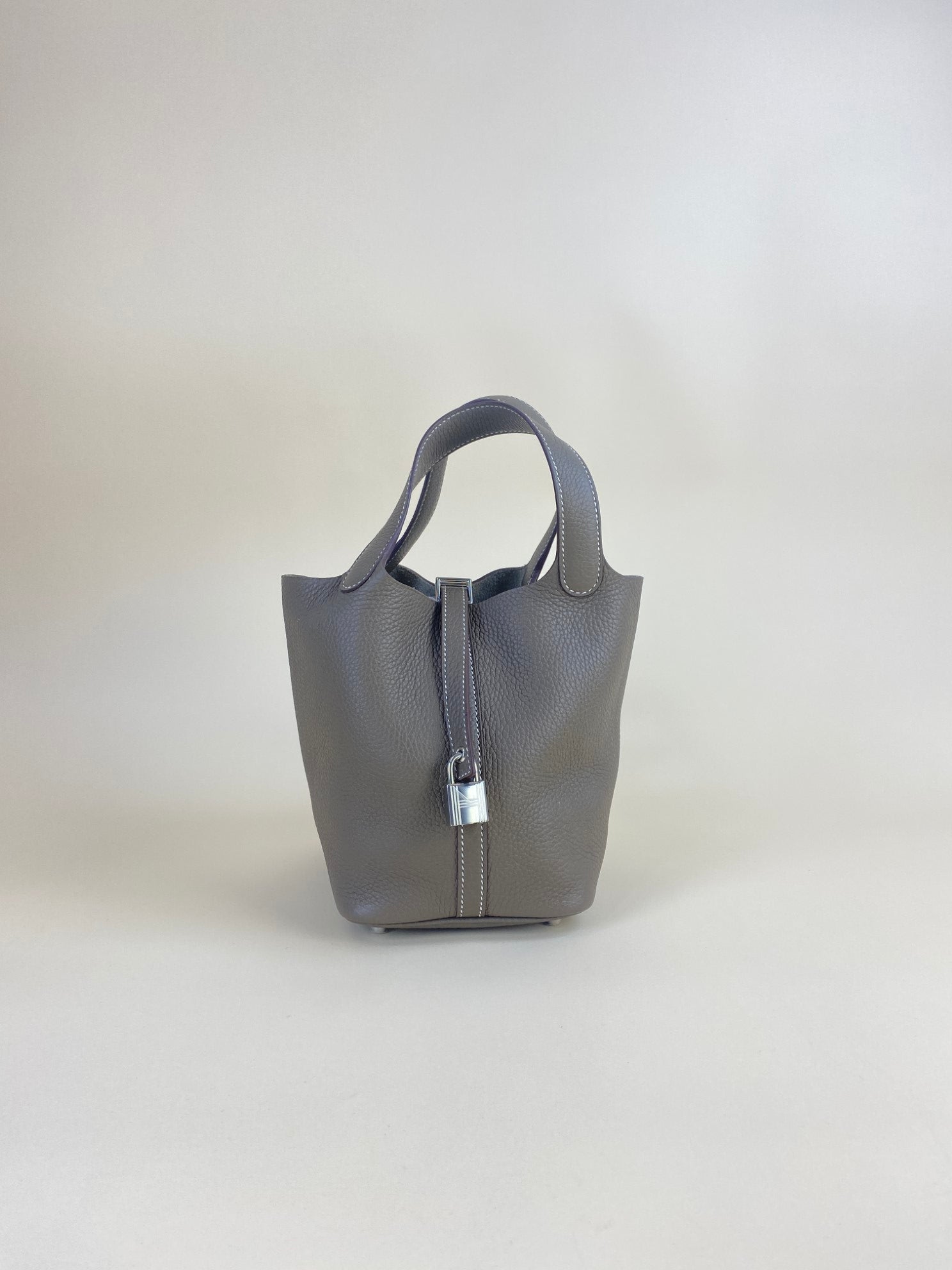 Hermes Etoupe Picotin 18 Bag