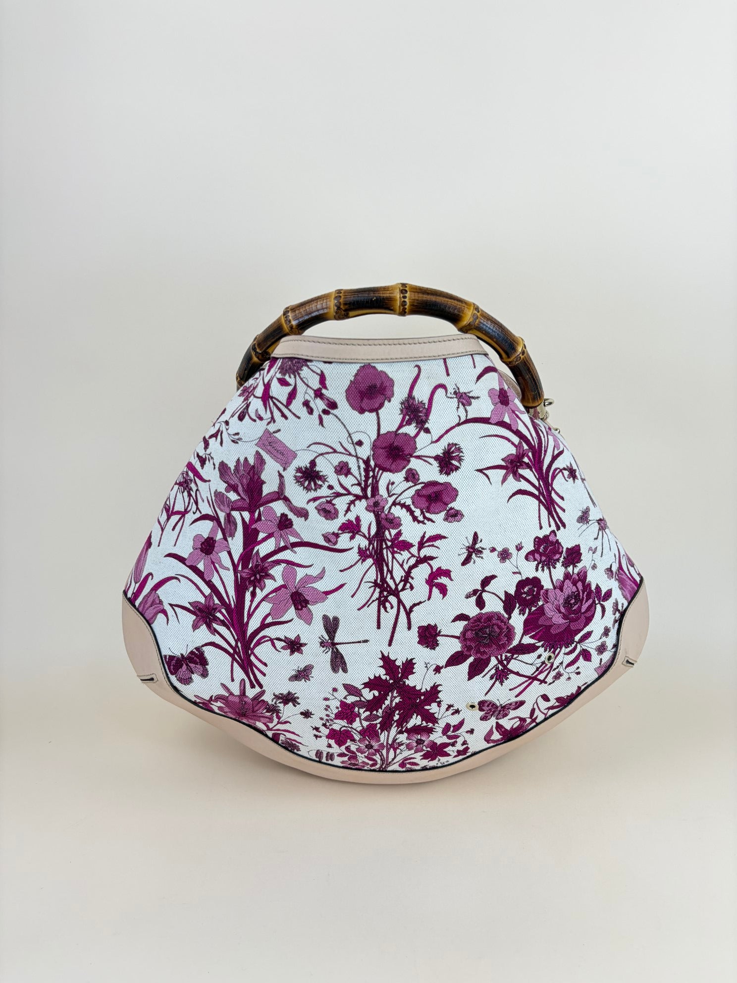 gucci white pink canvas embroidered Peggy bamboo handle bag