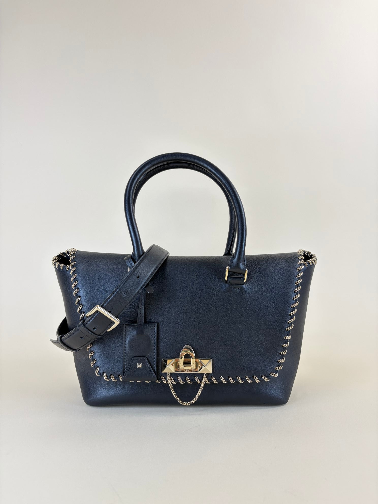 Valentin black calfskin small chain trimmed demi/une double