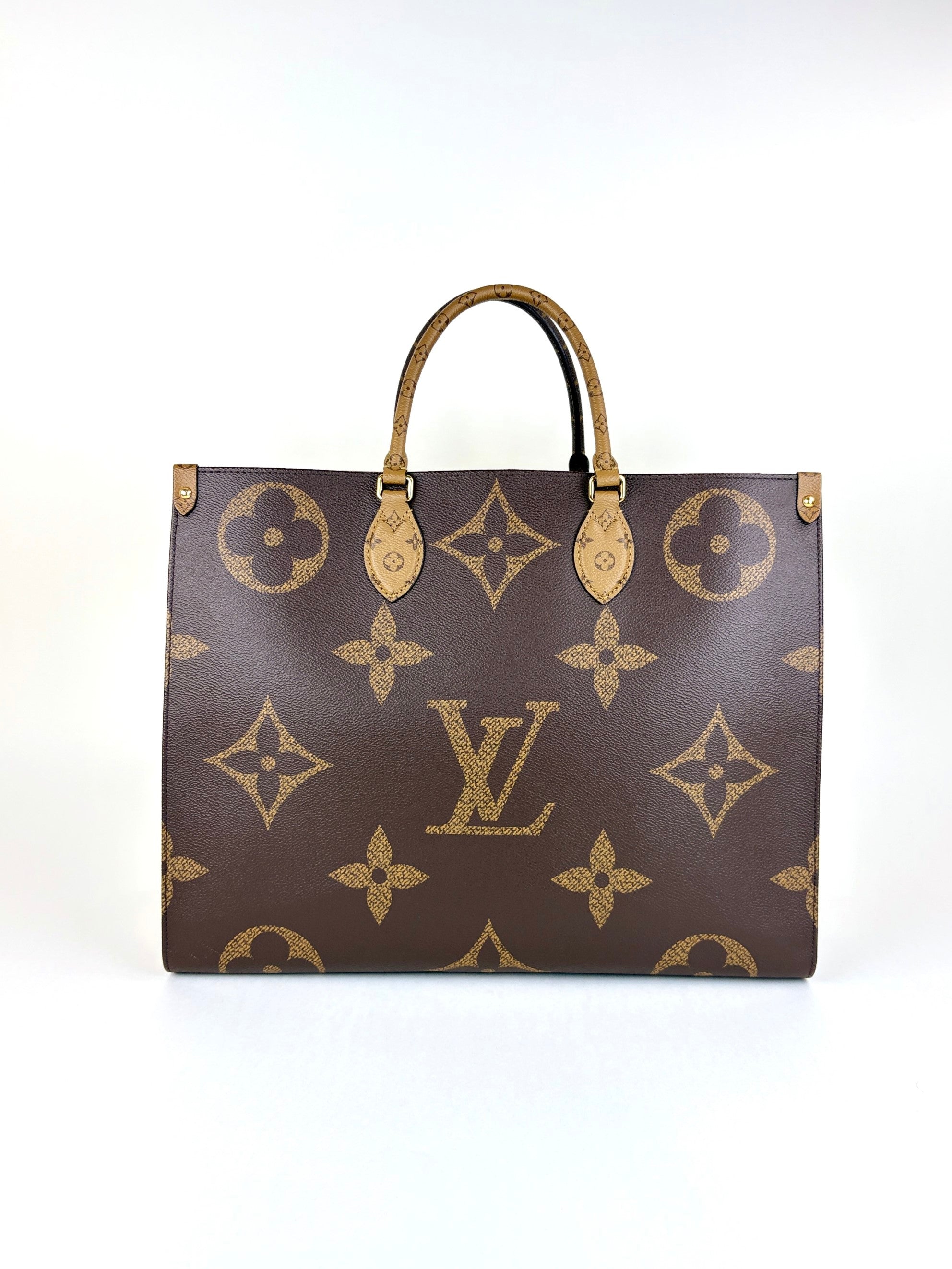 Louis Vuitton Monogram giant canvas on the go GM tote bag