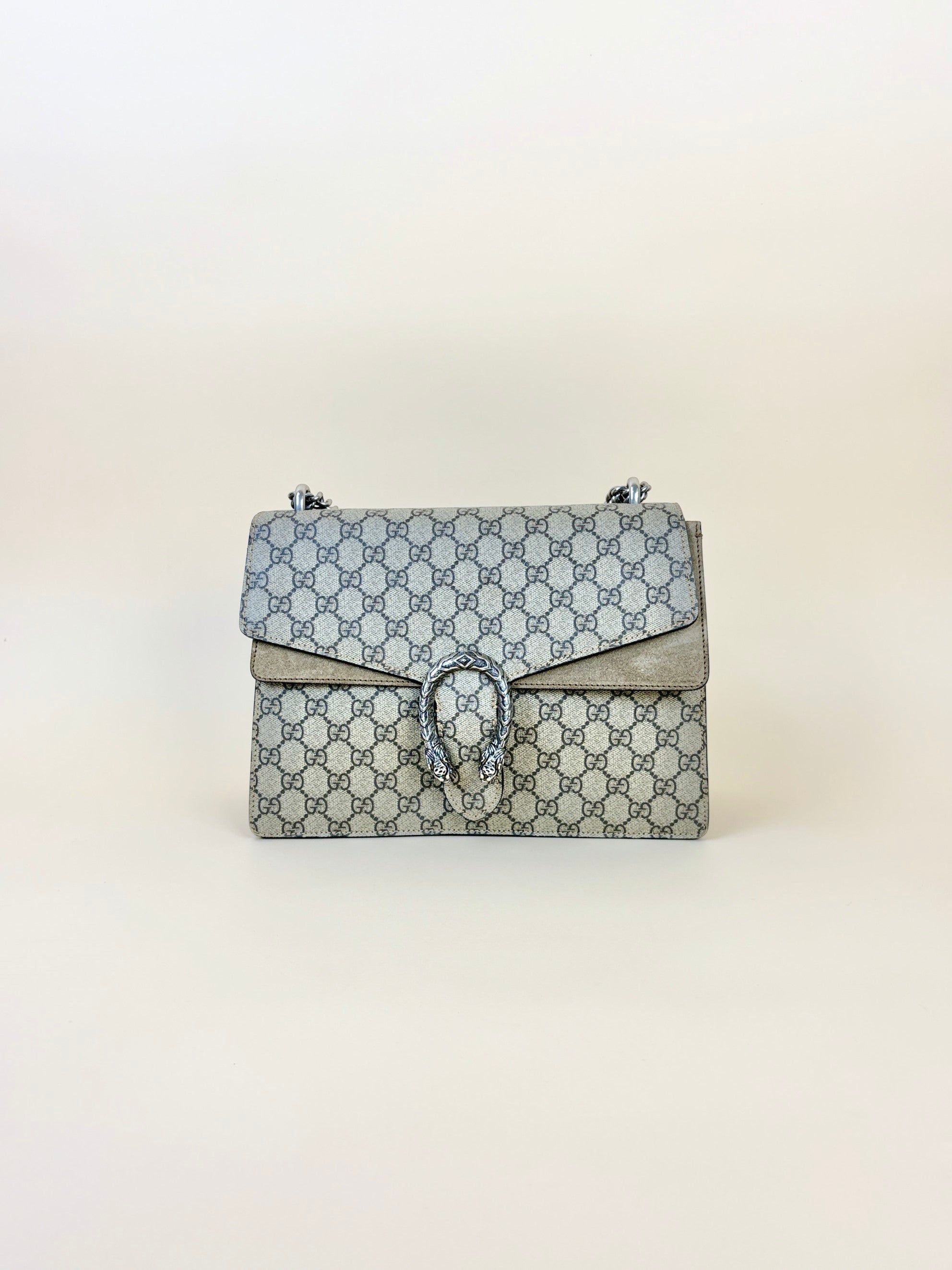 Gucci dionysus medium gg supreme shoulder bag