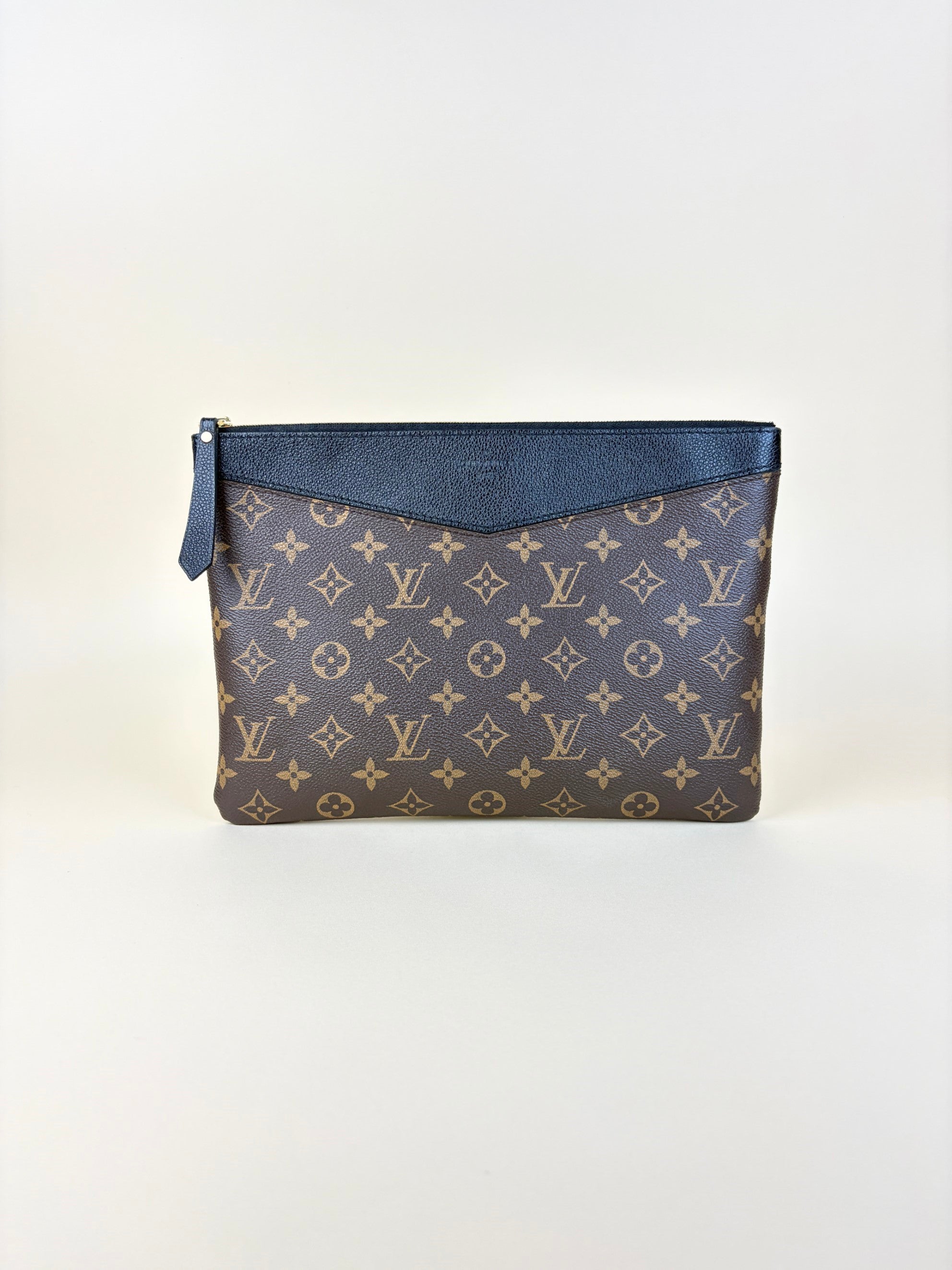 louis Vuitton black calfskin and monogram canvas daily pouch