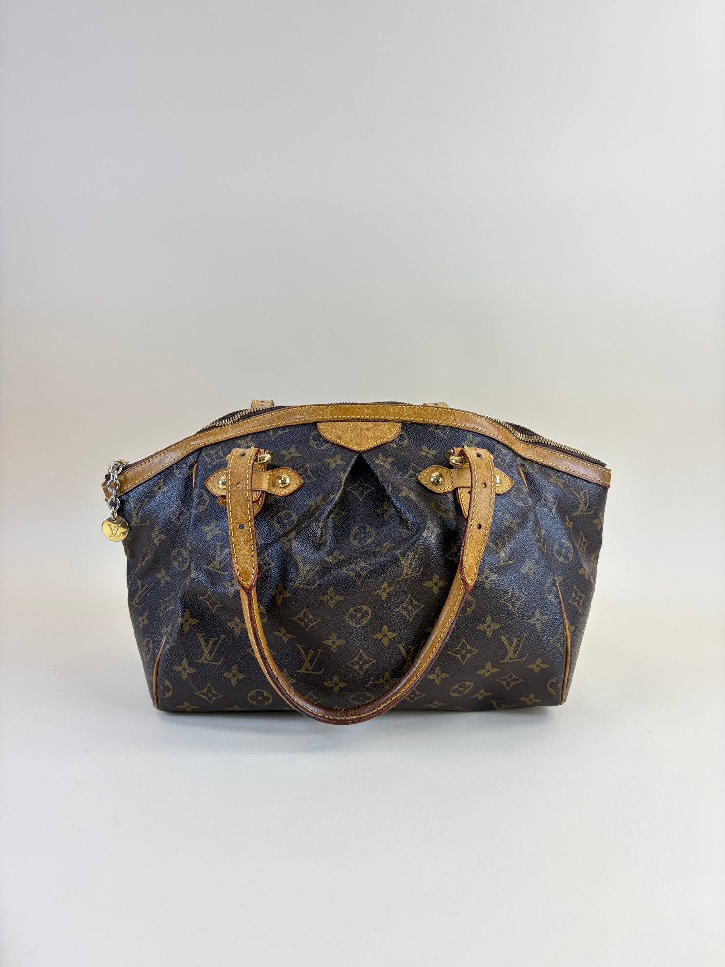 Louis Vuitton Monogram canvas Tivoli gm. Bag