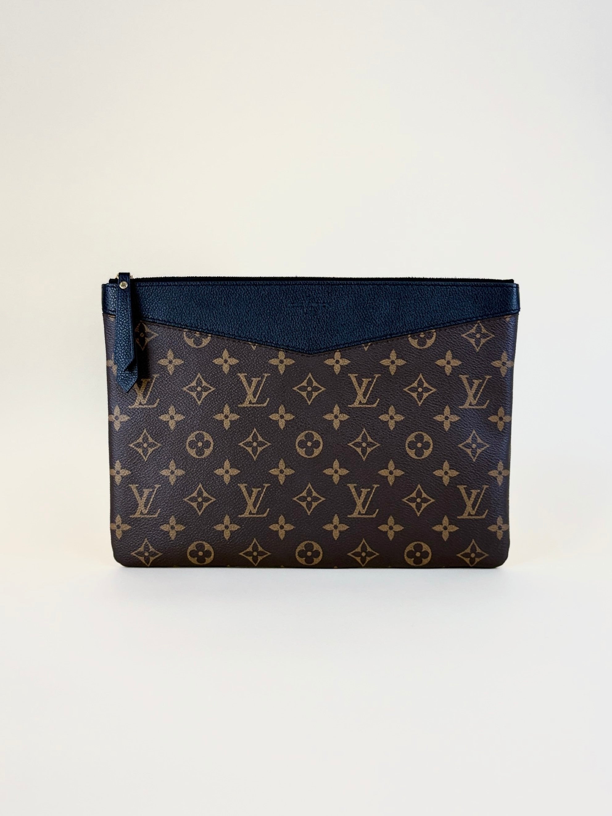 Louis Vuitton Monogram Daily Pouch