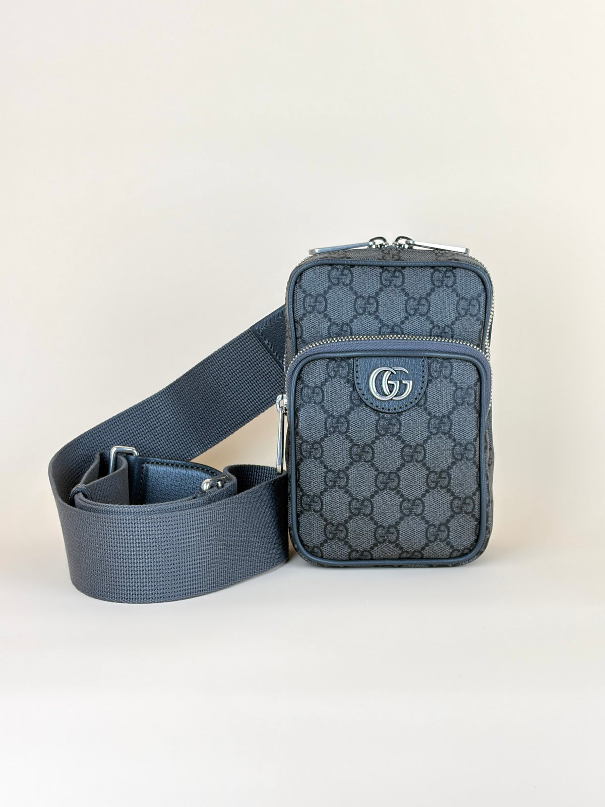 Gucci grey gg supreme ophedia mini