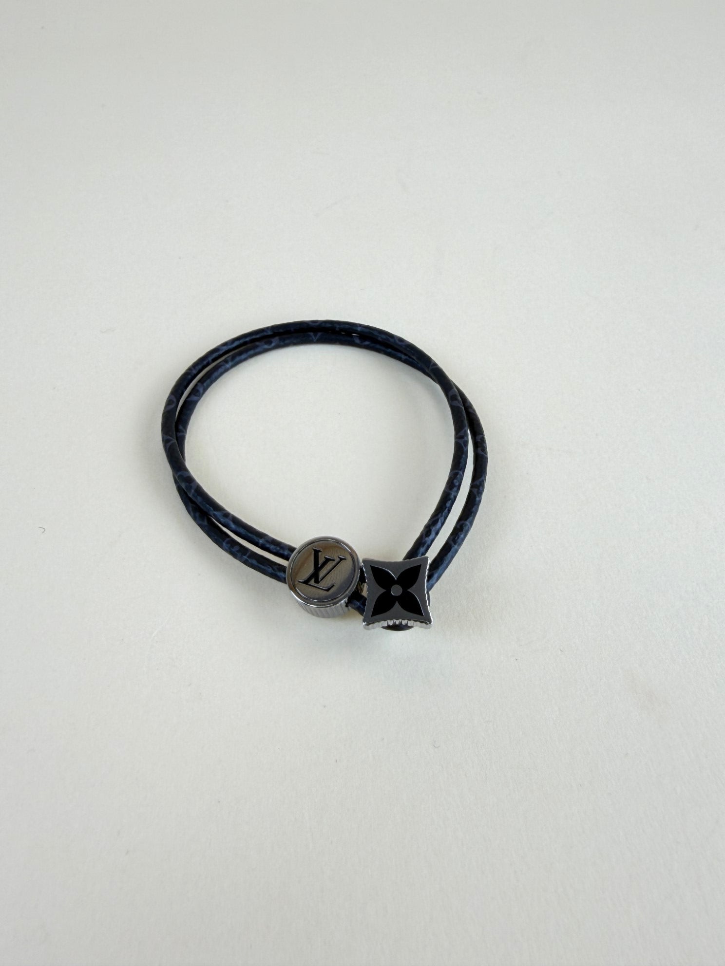 Louis Vuitton Black Monogram Eclipse Catch It Bracelet 21