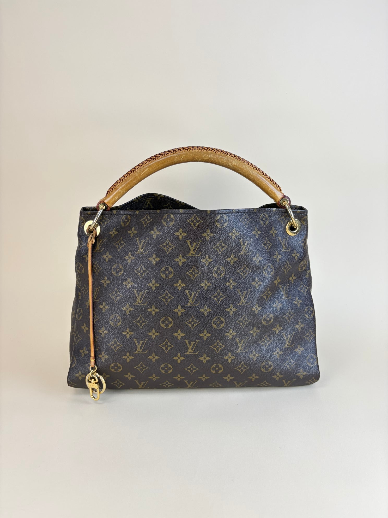 Louis Vuitton monogram canvas artsy mm shoulder bag