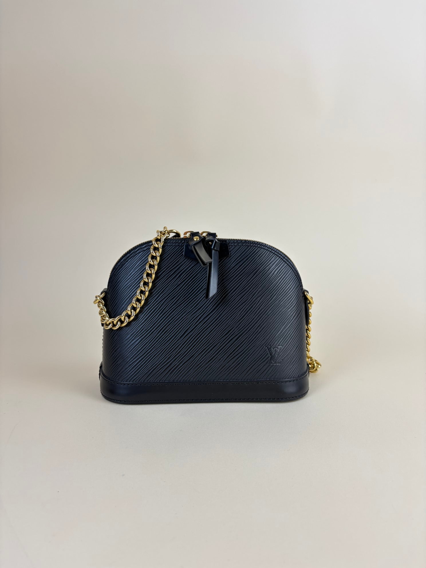 Louis Vuitton epi alma mini chain