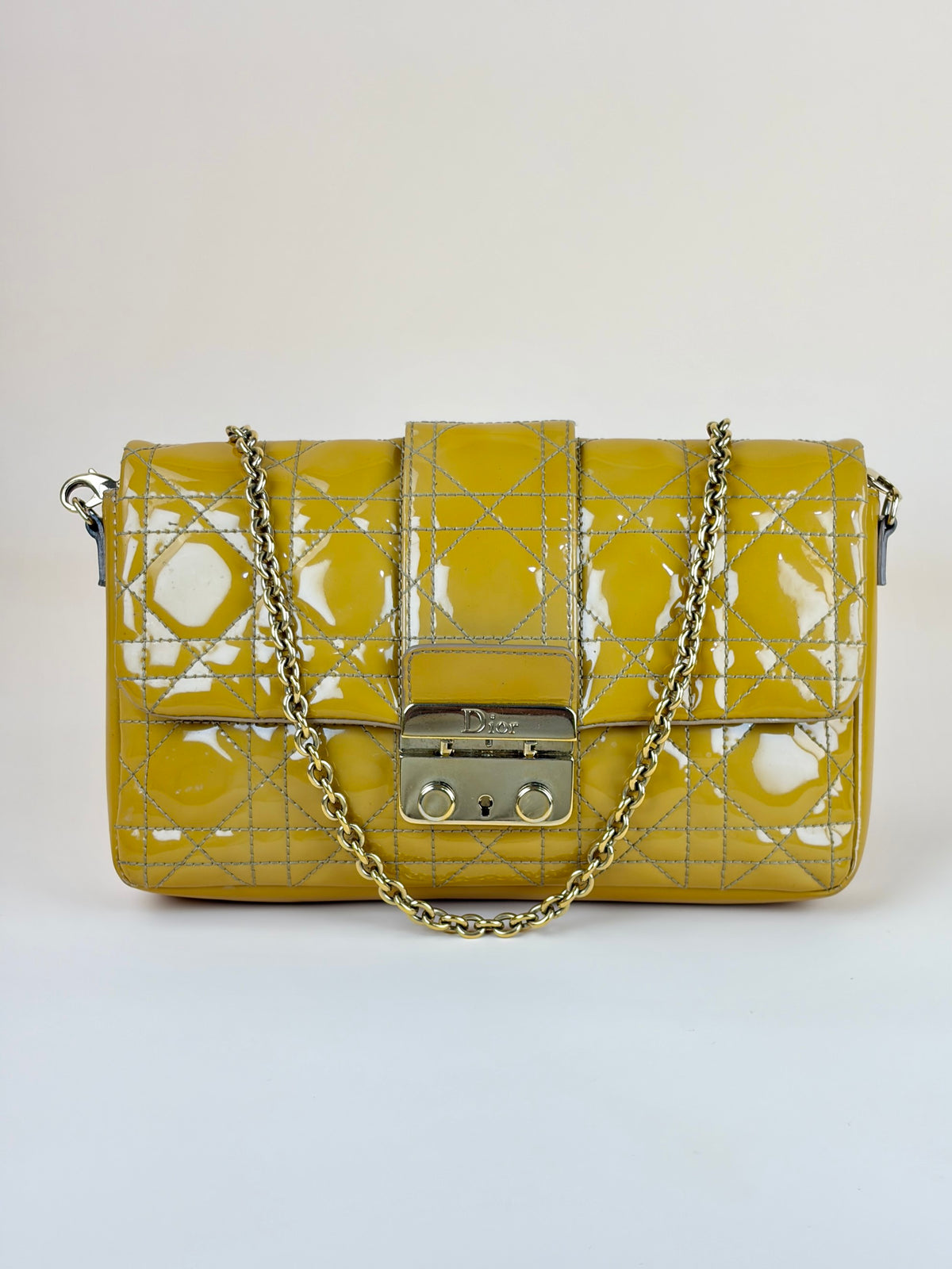 Dioe patent cannage miss dior promenade pouch dark yellow