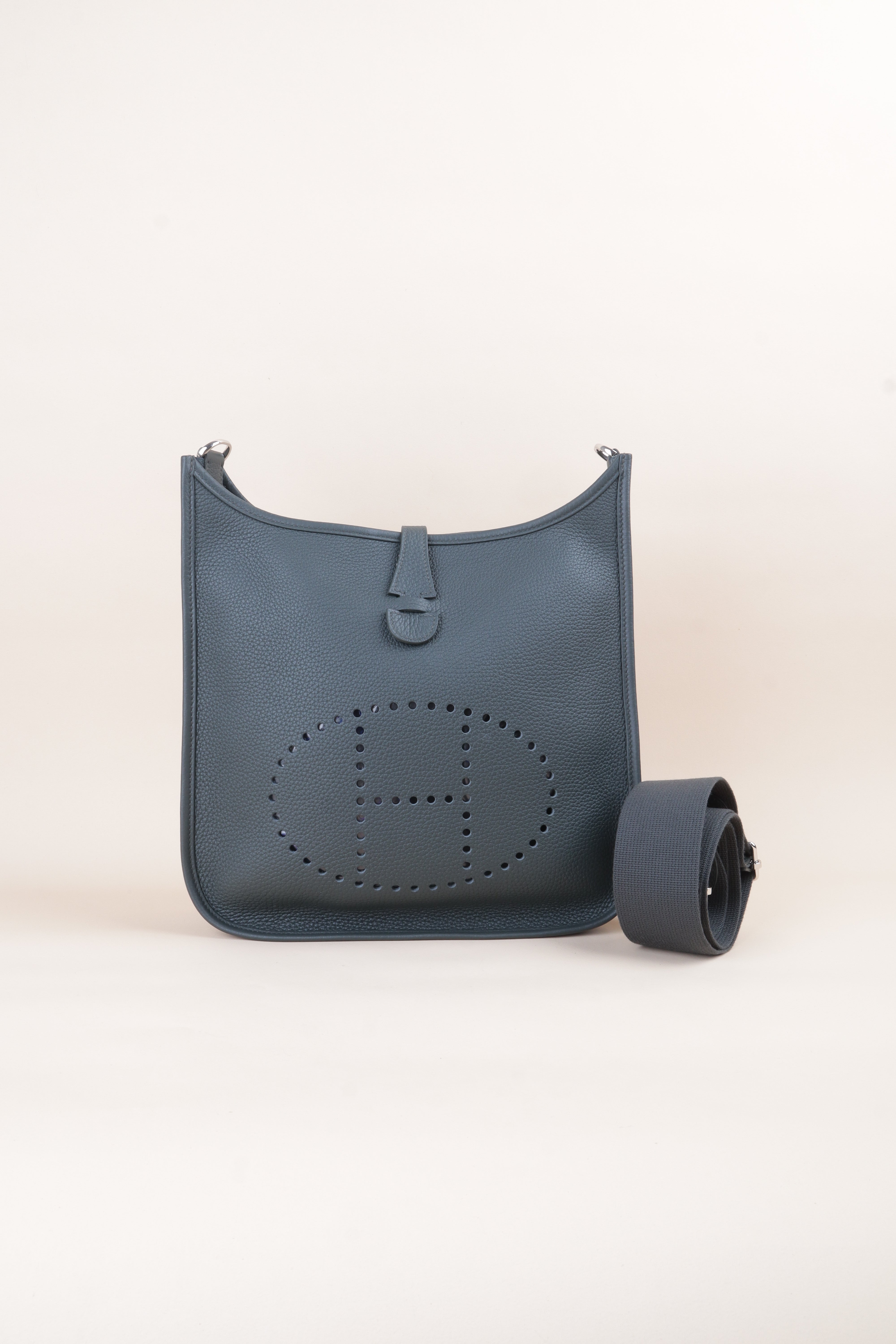 Hermes Evelyne III 29 CLEMENCE LEATHER, VERT MANGROVE