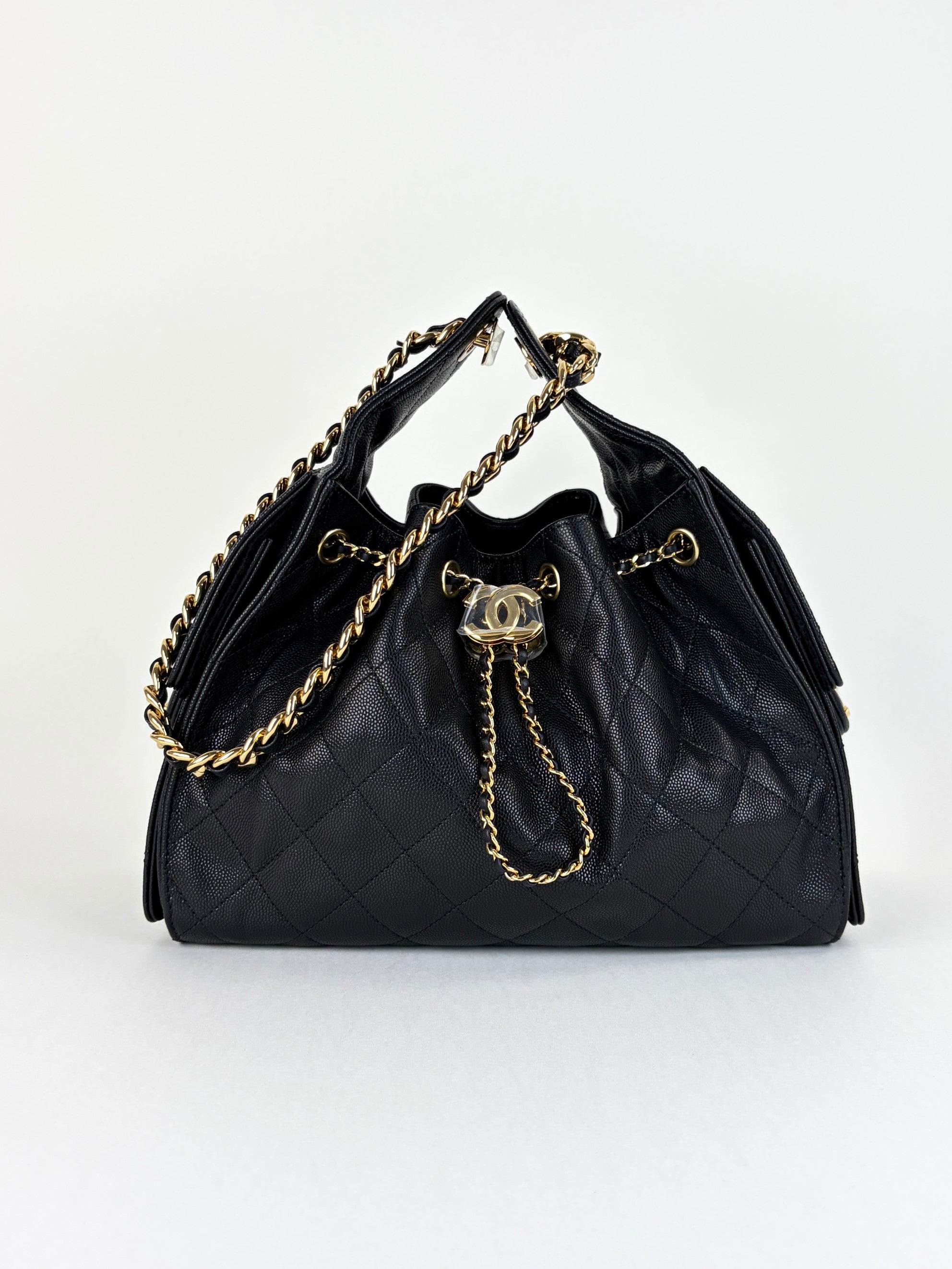Chanel black caviar leather Chanel 25 small hand bag