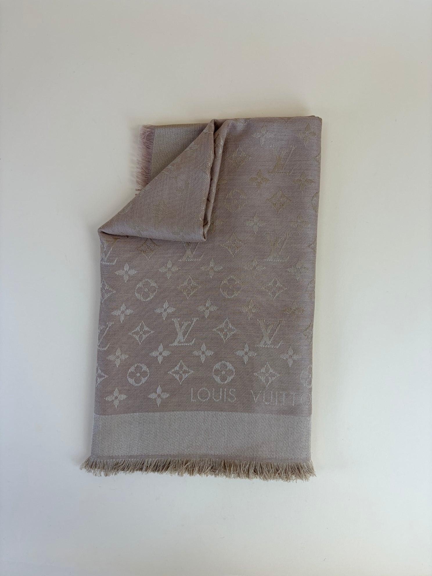 Louis Vuitton Bicolor Monogram So Shine Scarf