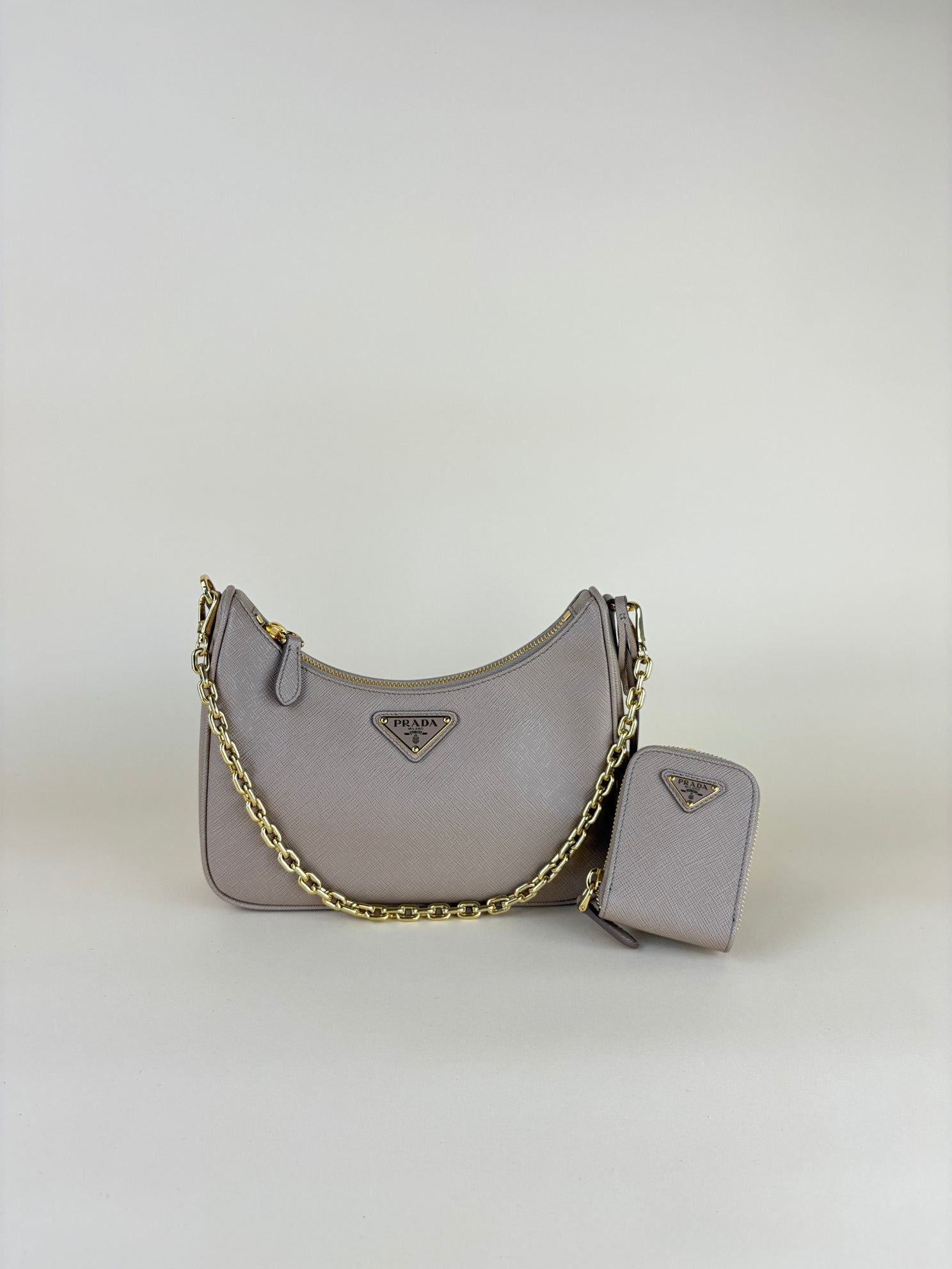 Prada beige Re Edition 2005 Bag wit