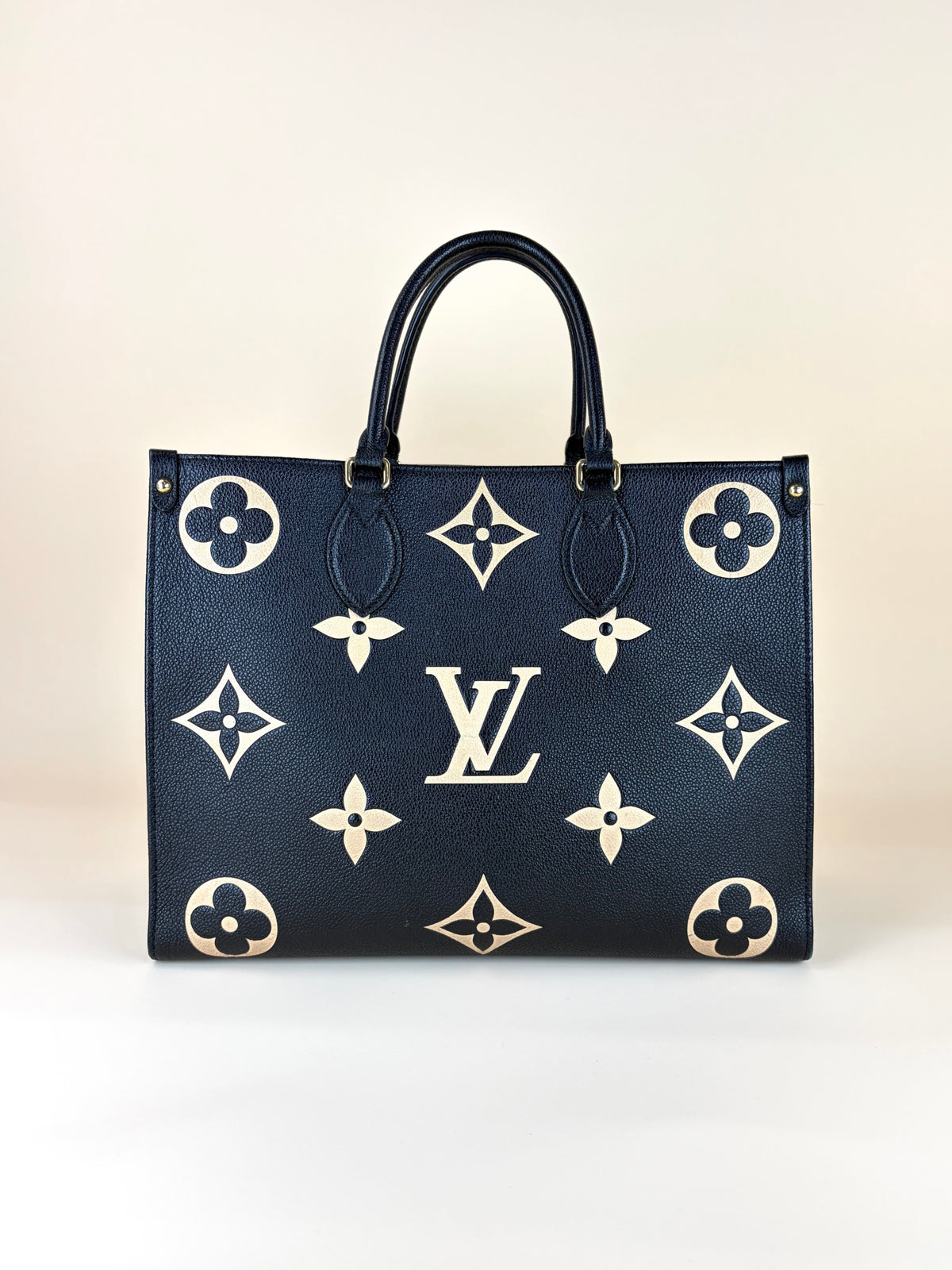Louis Vuitton black/beige Monogram giant empriente on the go mm bag