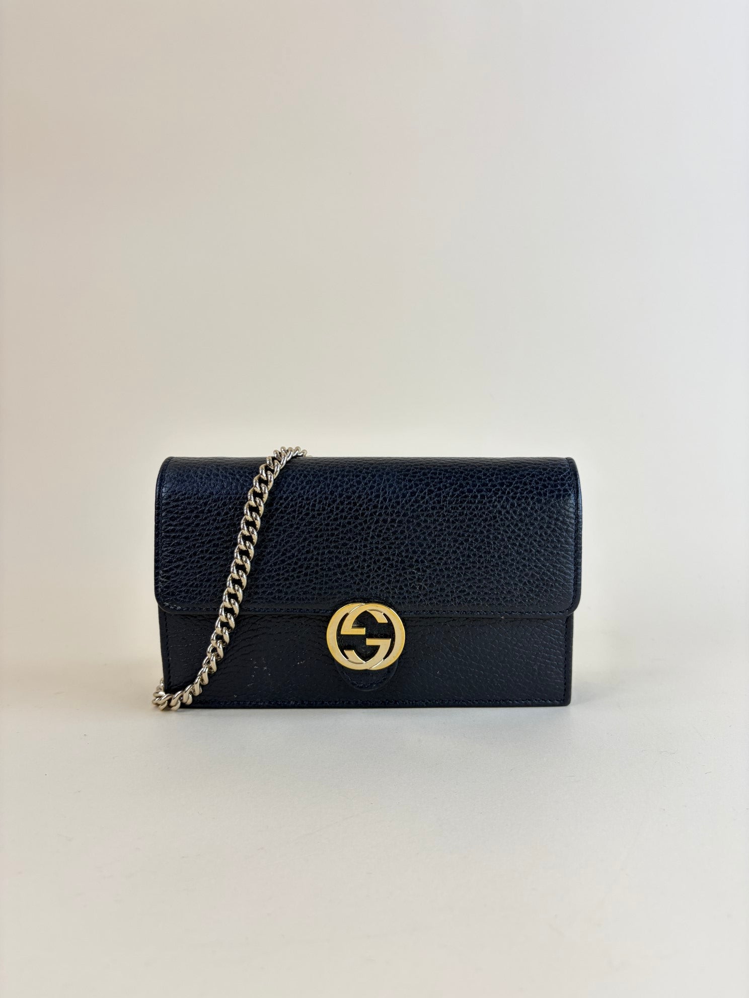 Gucci black dollar interlocking g wallet on chain