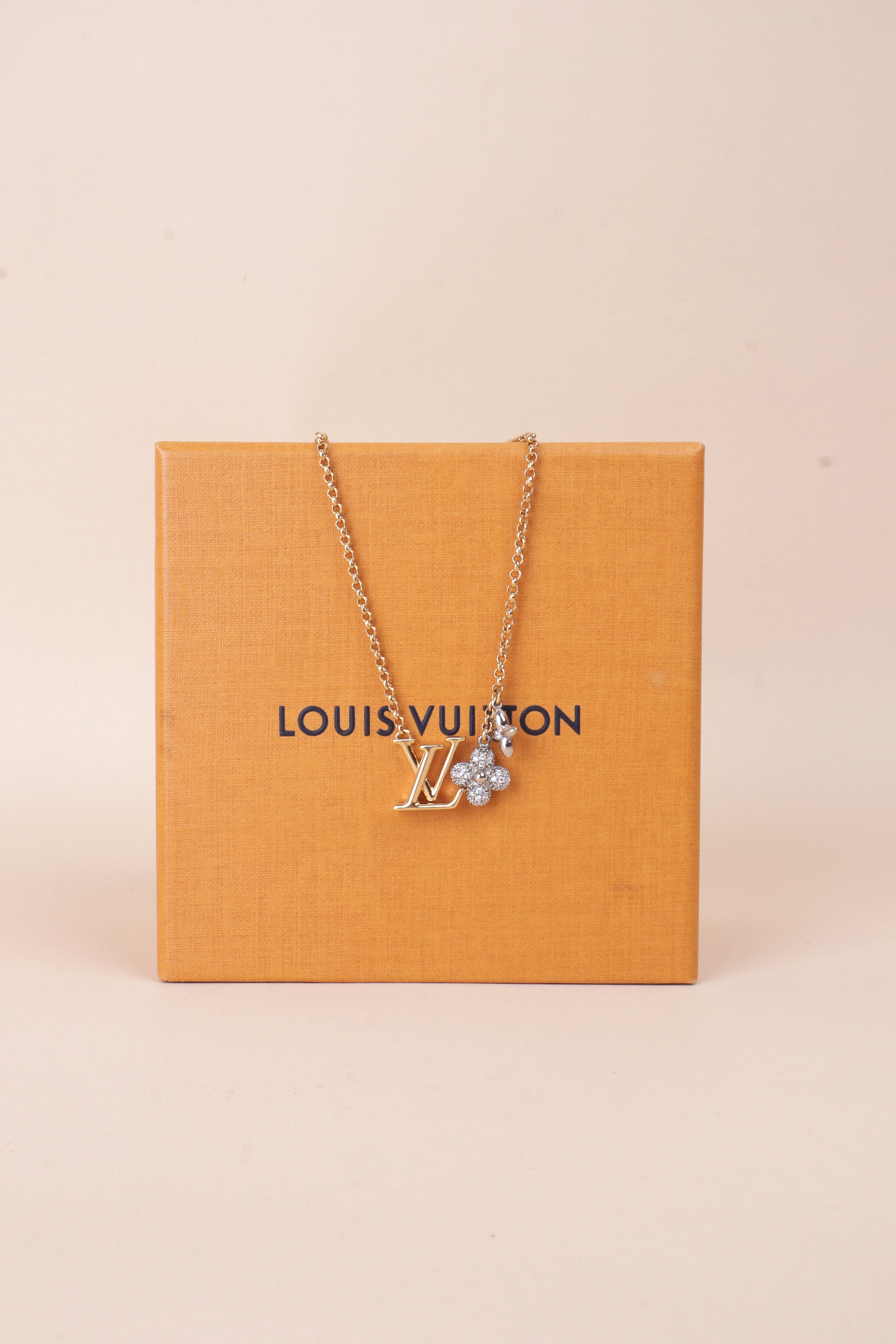 Louis Vuitton Rose Gold AND white Color Sun flower Necklace