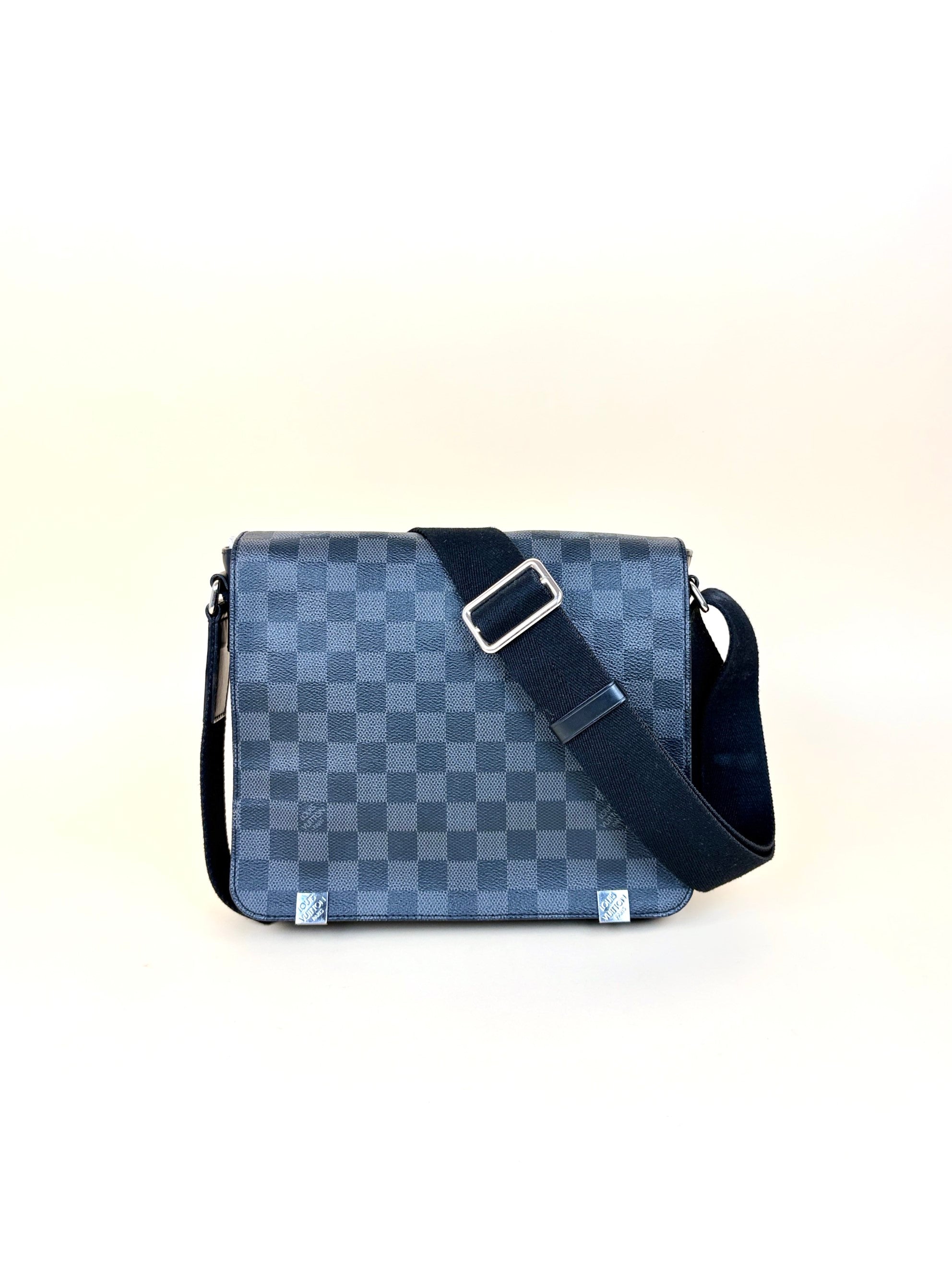 Louis Vuitton Damier Graphite District MM Messenger Bag