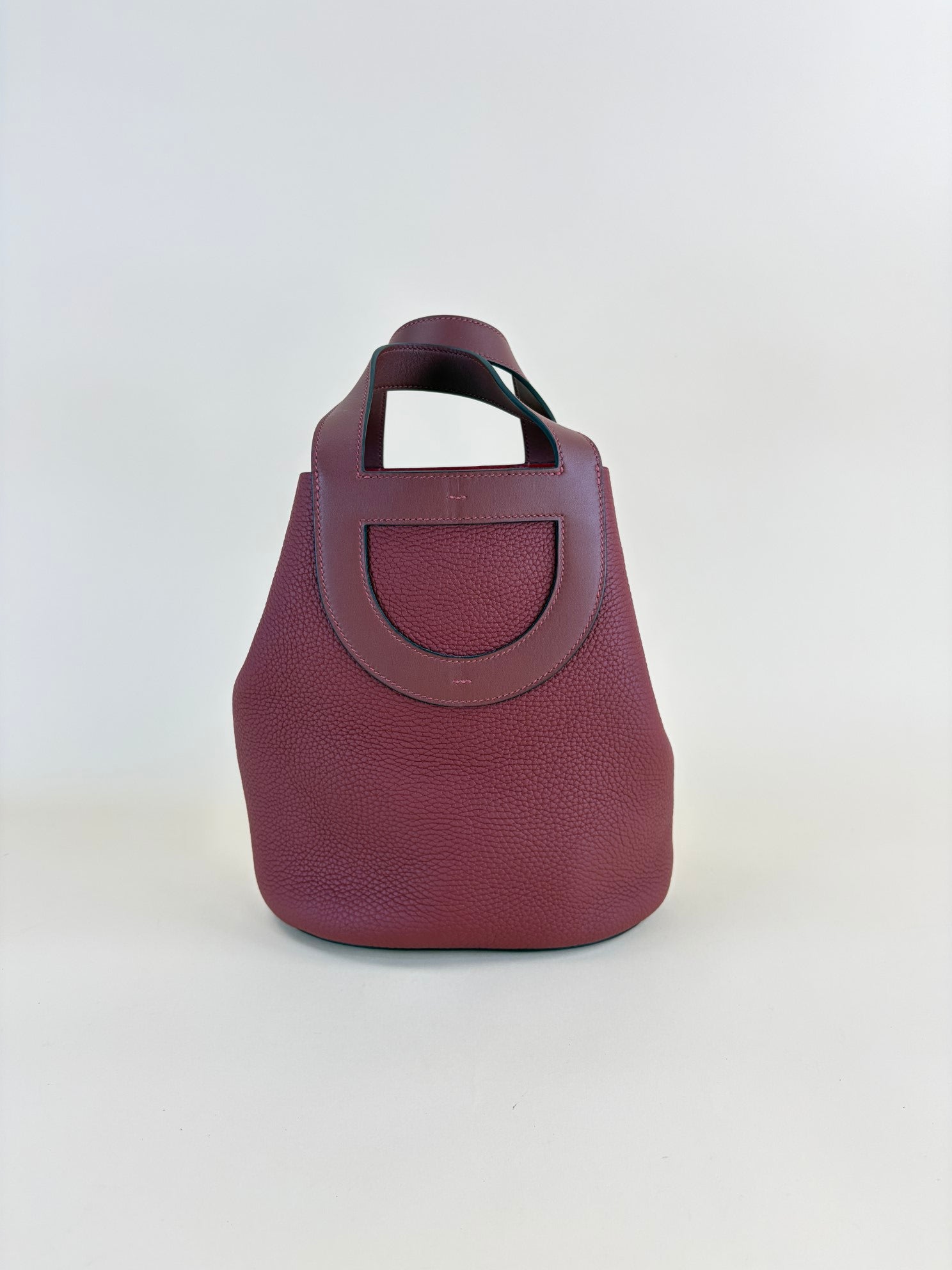 Hermes rouge h tourbillon Clemence swift in the loop 23