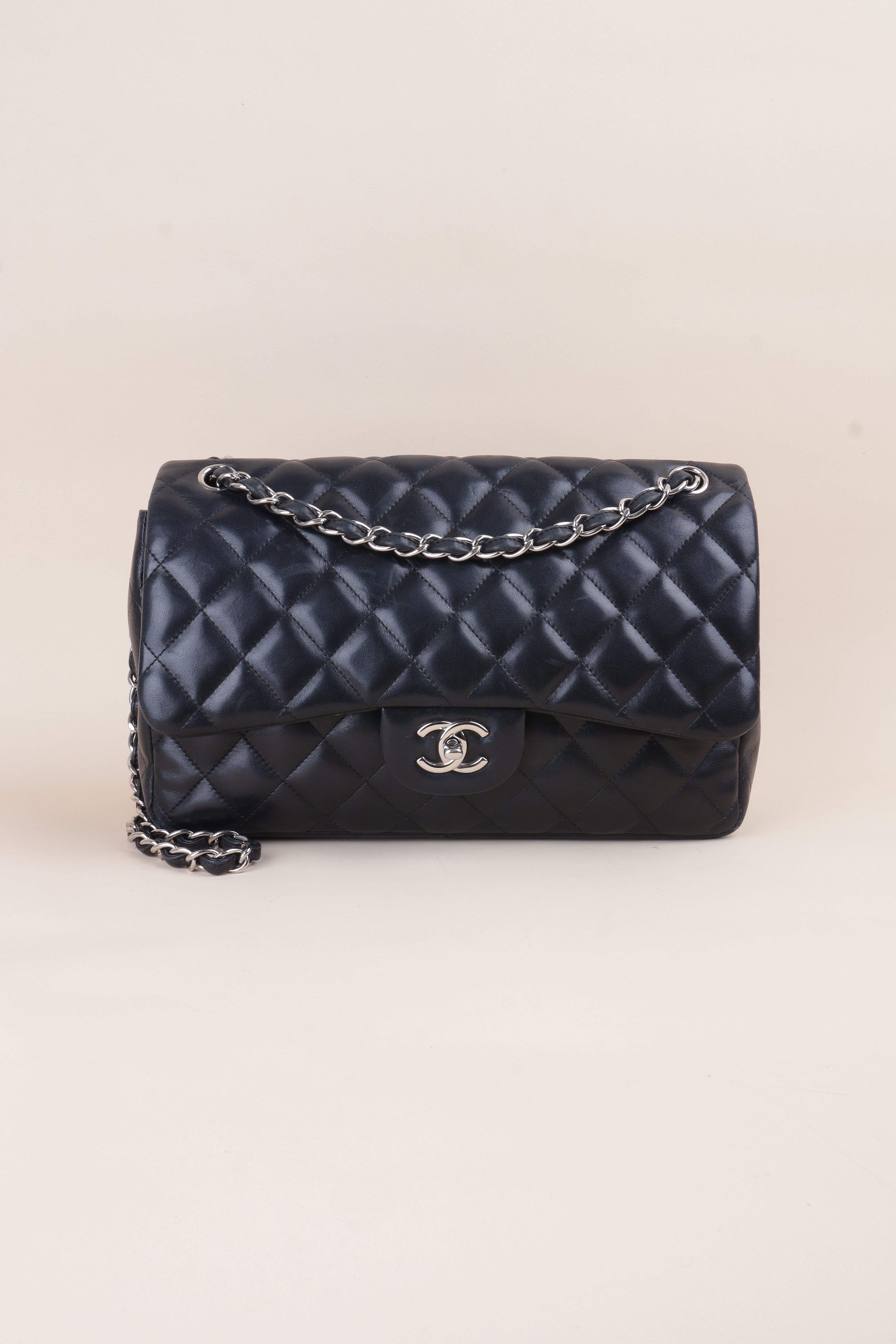 Chanel Jumbo classic black Quilted Double Flap