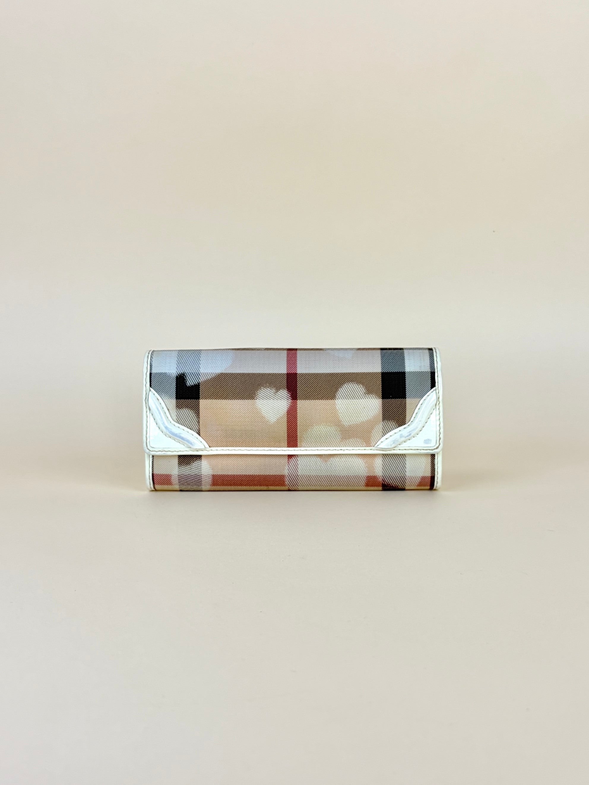Burberry White Nova Check Heart Continental Wallet