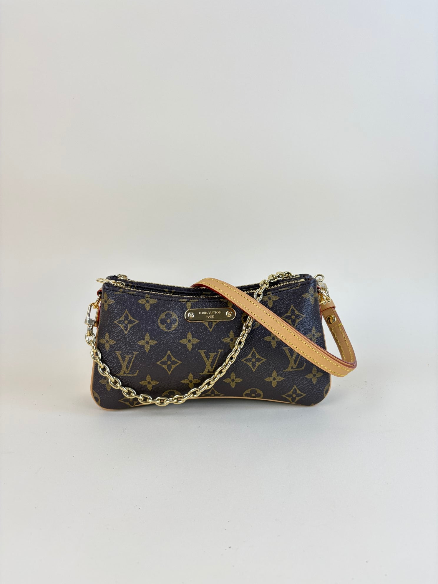 Louis Vuitton Monogram Pochette Liv Handbag