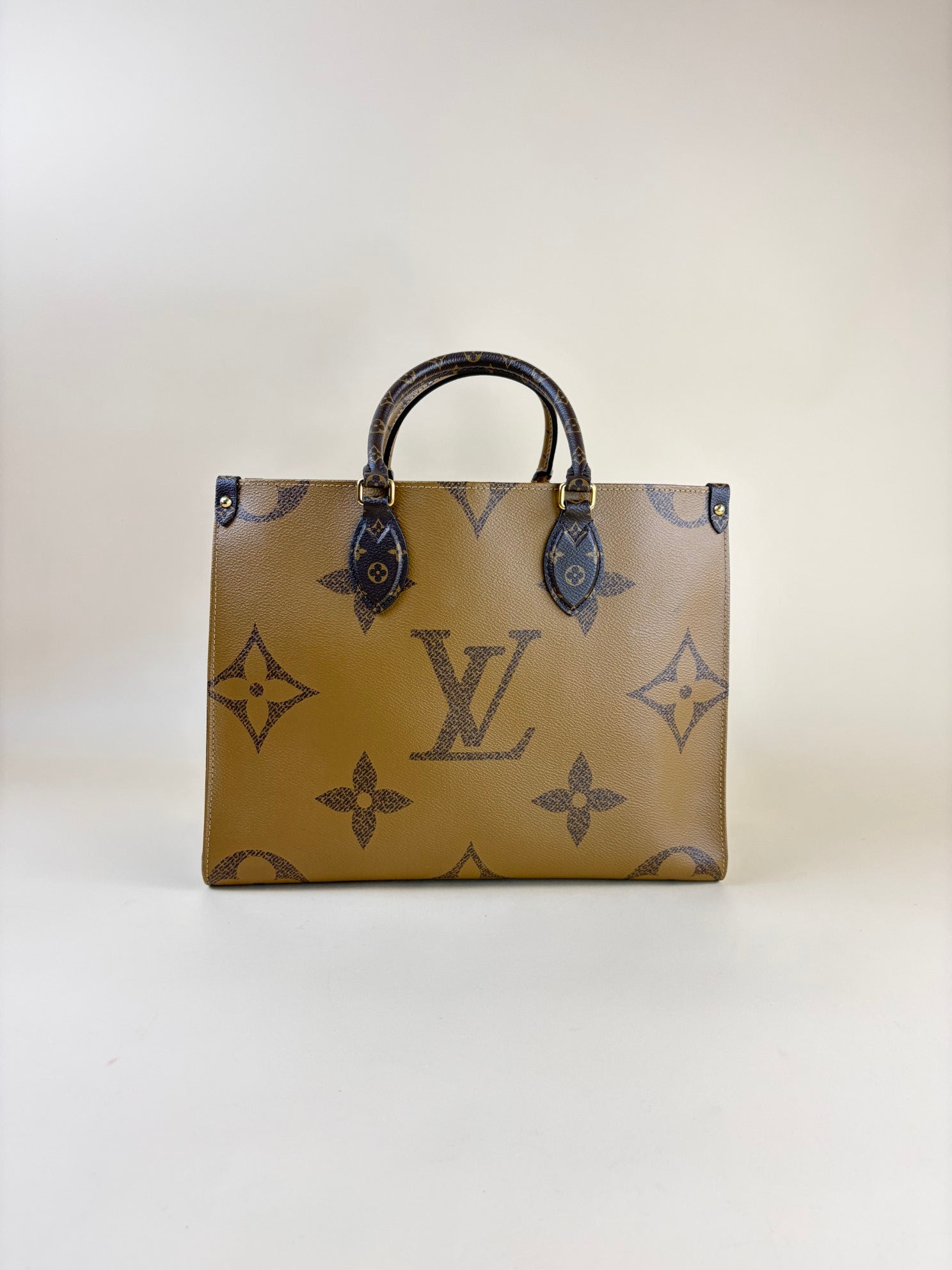 Louis Vuitton Monogram Onthego MM Bag