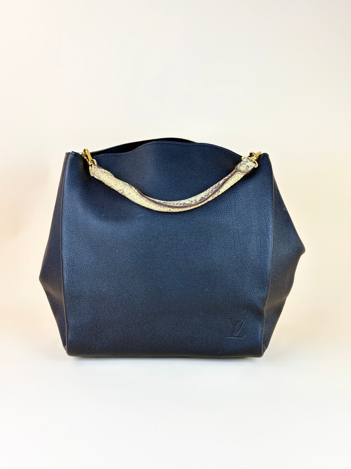 Louis vuitton black leather babylone mm bag