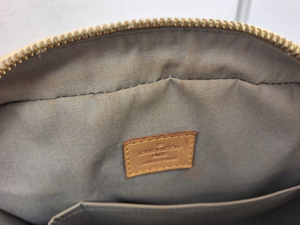 Louis Vuitton White Monogram Vernis Summit Drive Bag-handbag-Louis Vuitton-The Closet Egypt