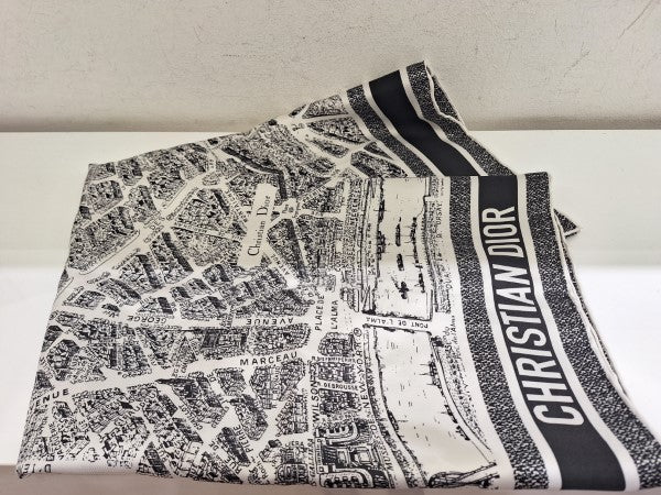 Christian Dior Bicolor Square Scarf-Scarf-Christian Dior-The Closet Egypt