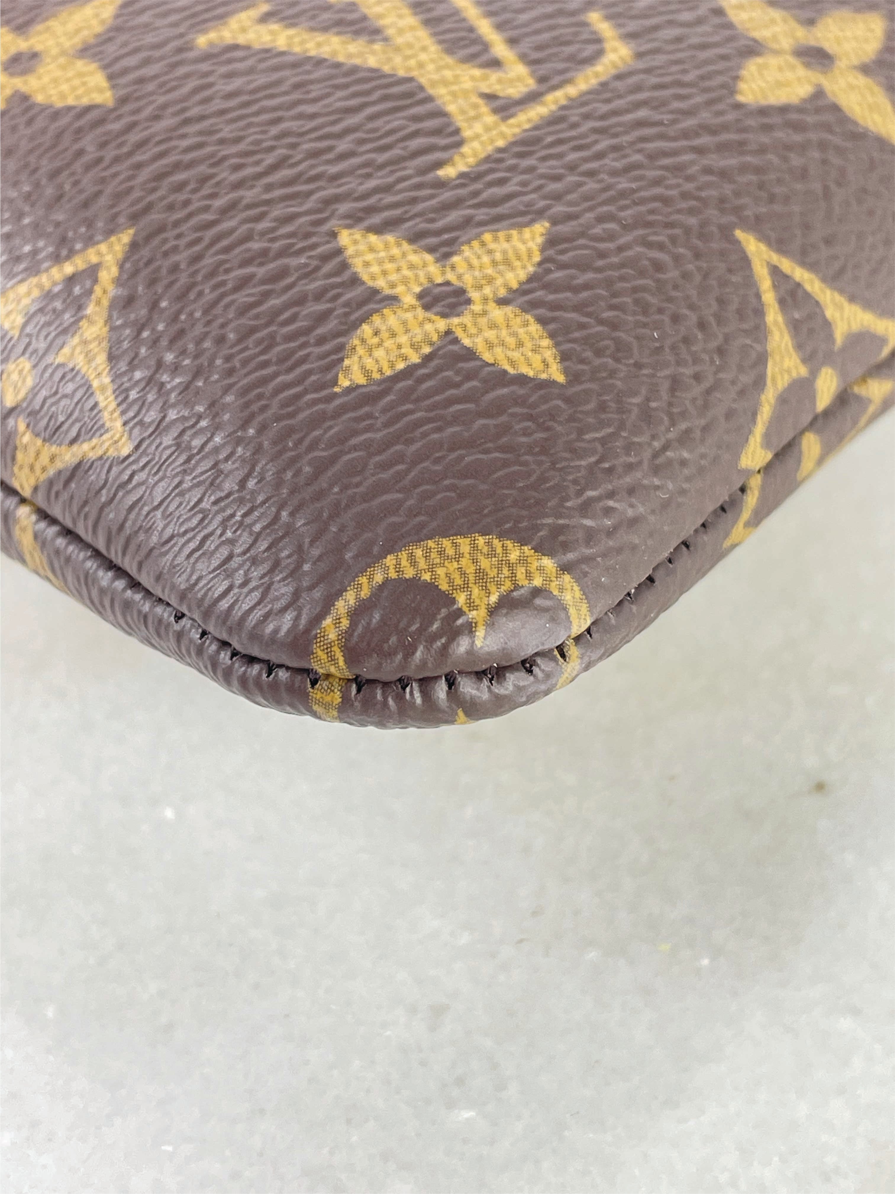 Louis Vuitton Key Pouch L