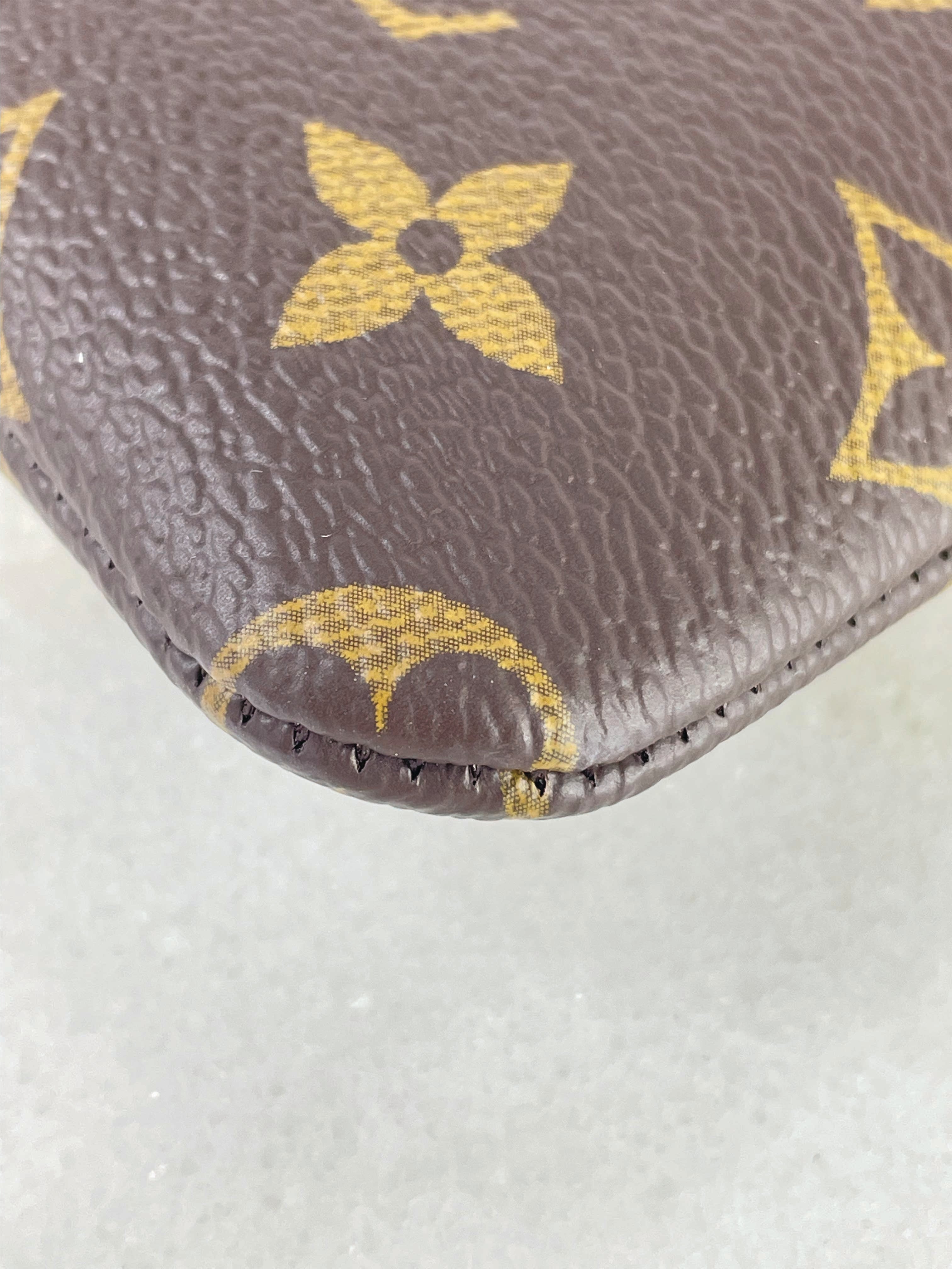 Louis Vuitton Key Pouch L