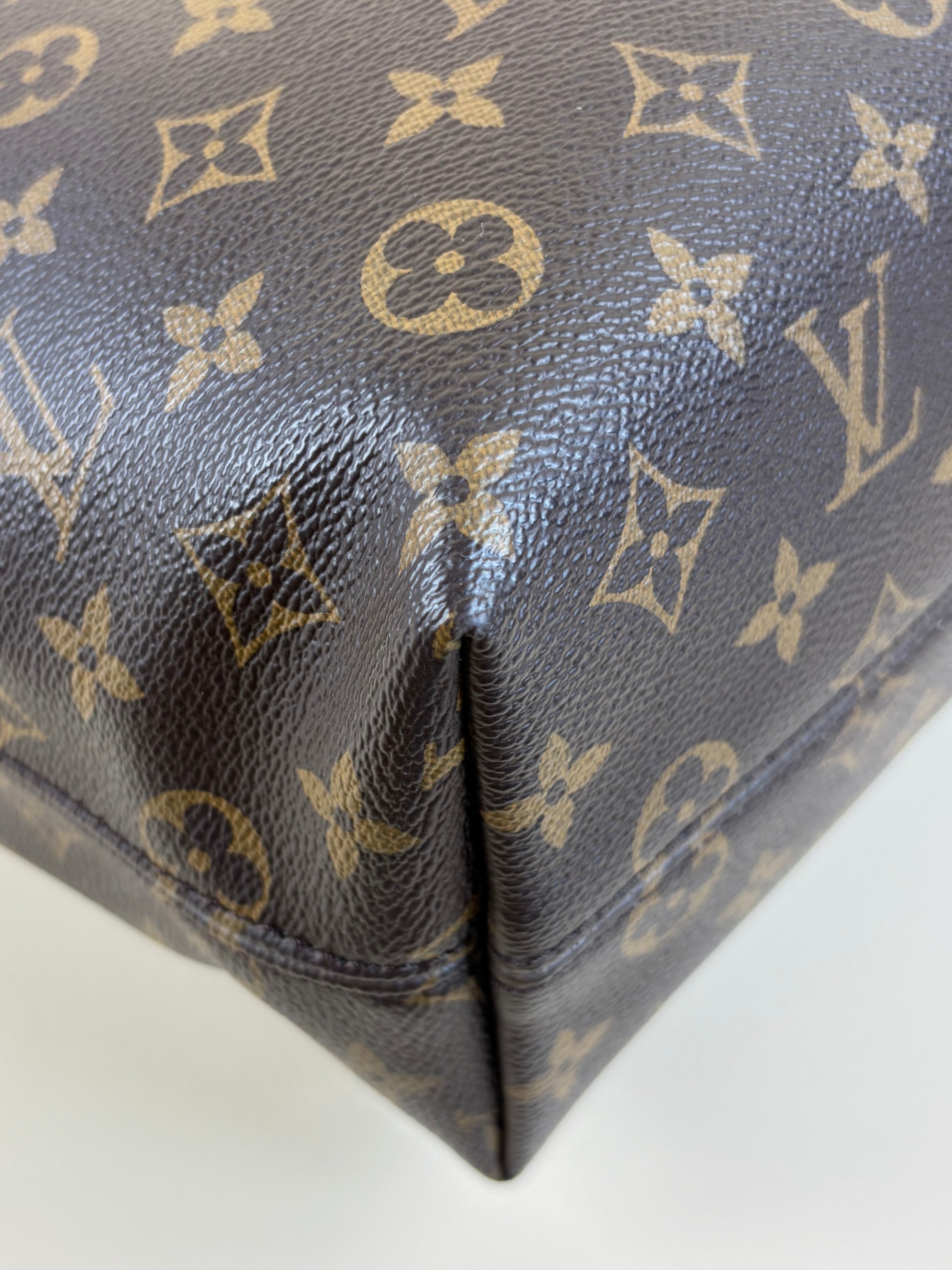 Louis Vuitton Monogram Graceful pm hobo bag