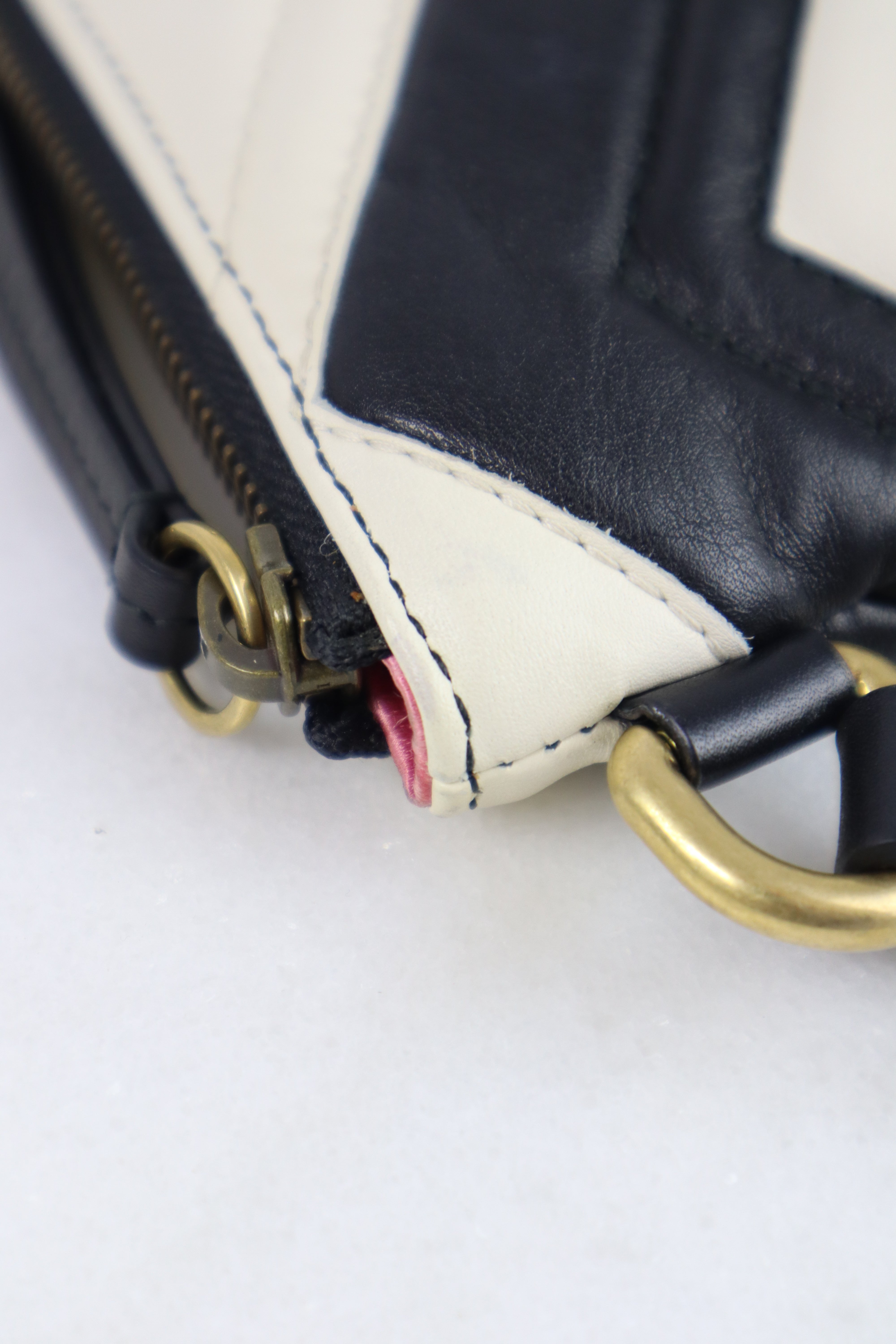 Gucci Bicolor Marmont Matelasse Wrist Clutch