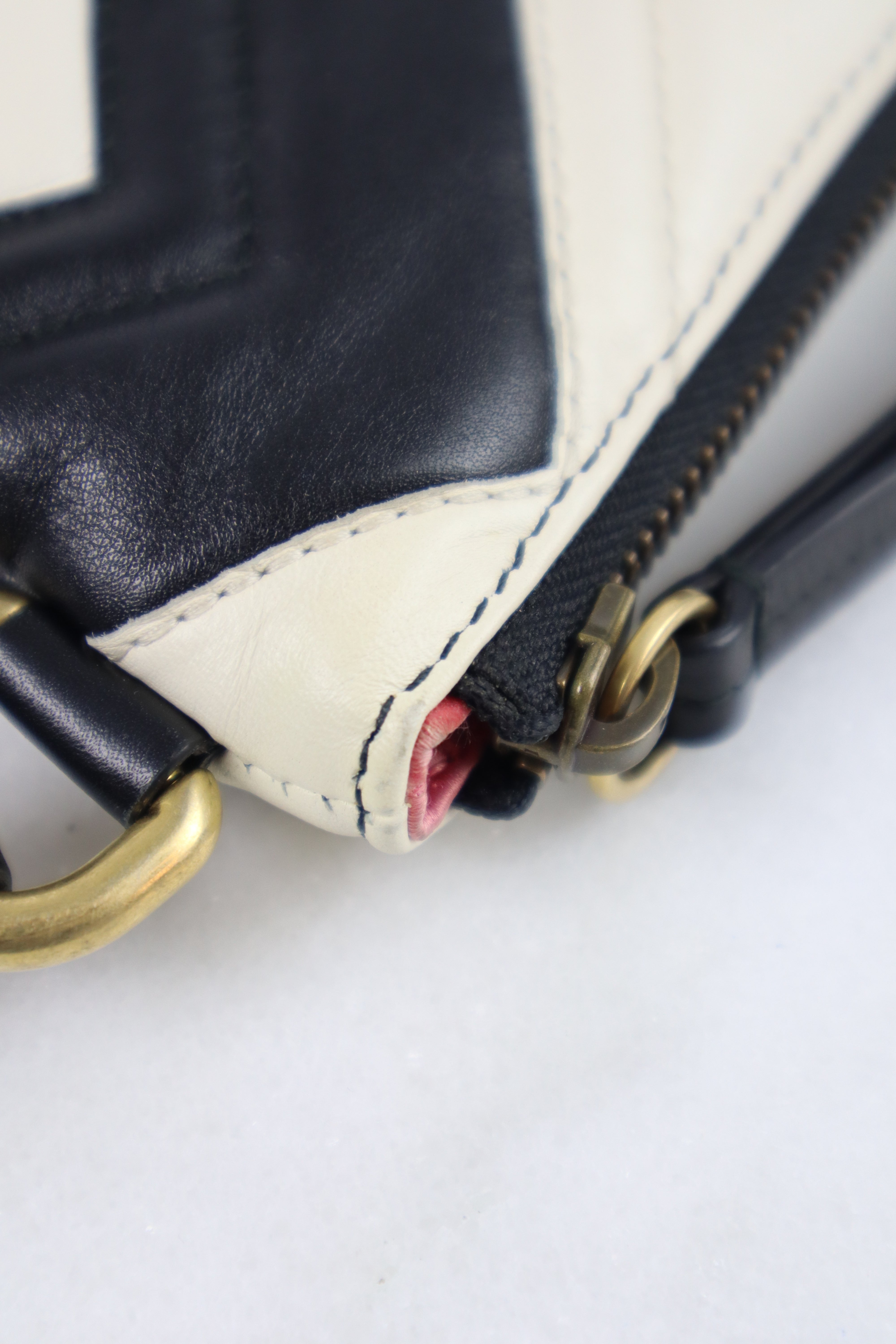 Gucci Bicolor Marmont Matelasse Wrist Clutch