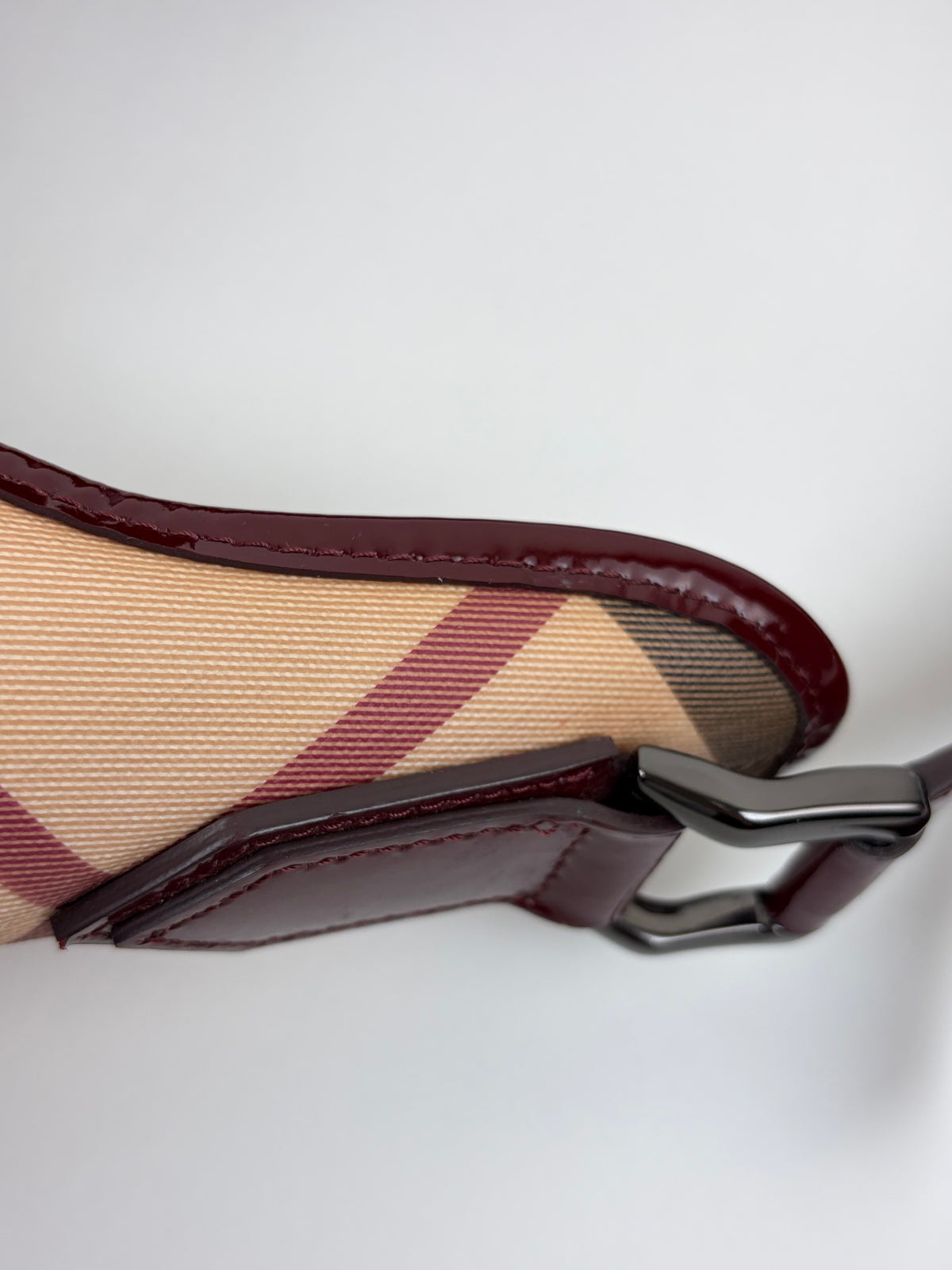 Burberry red patent leather and Nova Check coated canvas brook hobo bag