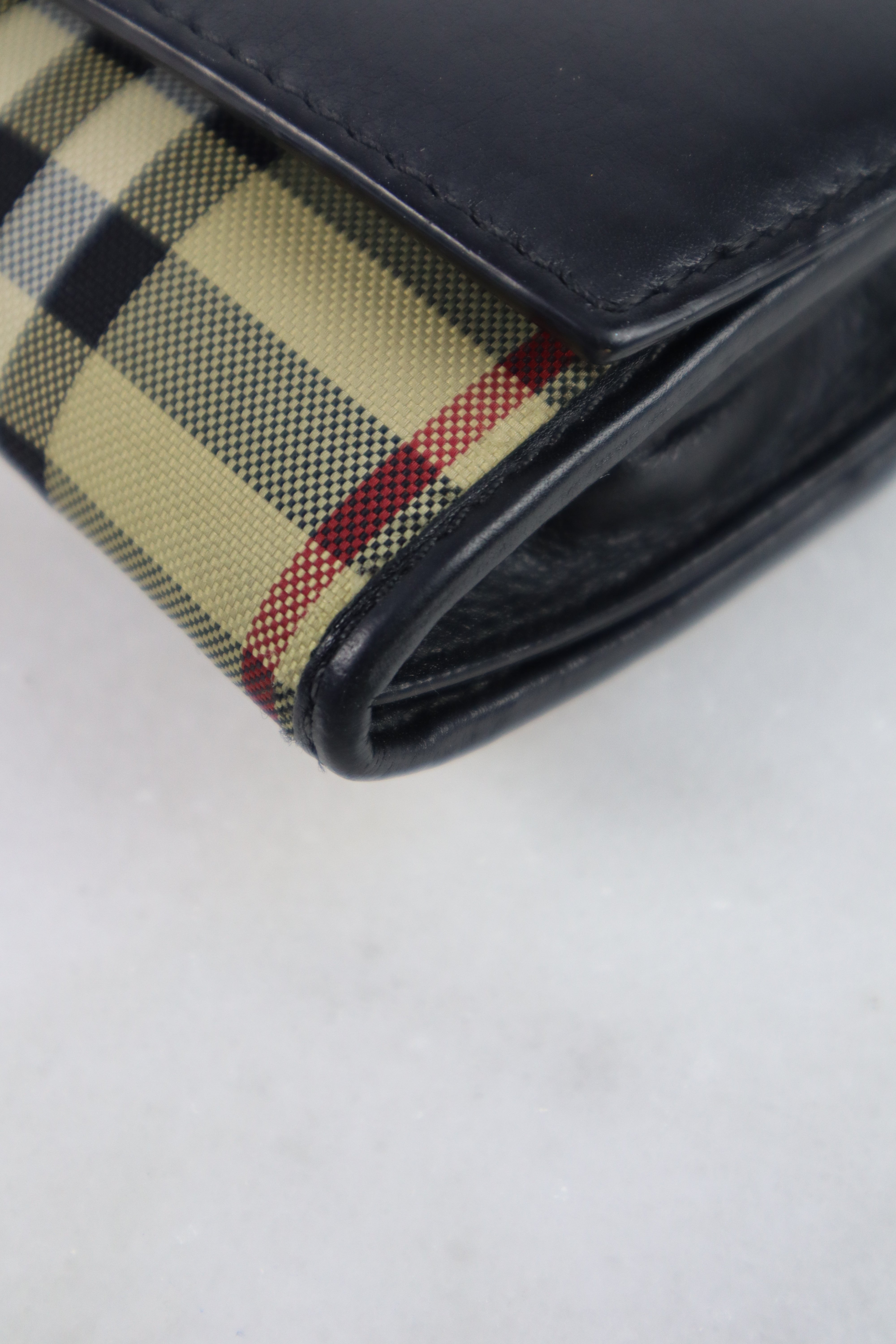 Burberry House Check Black Porter Continental Long Wallet