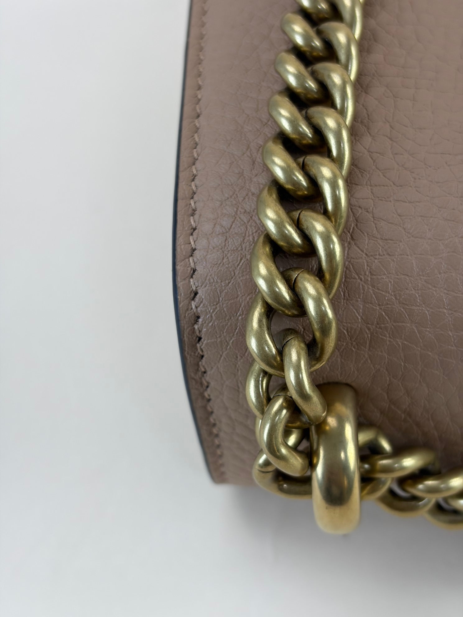Gucci beige calfskin gg Marmont small chain handle bag