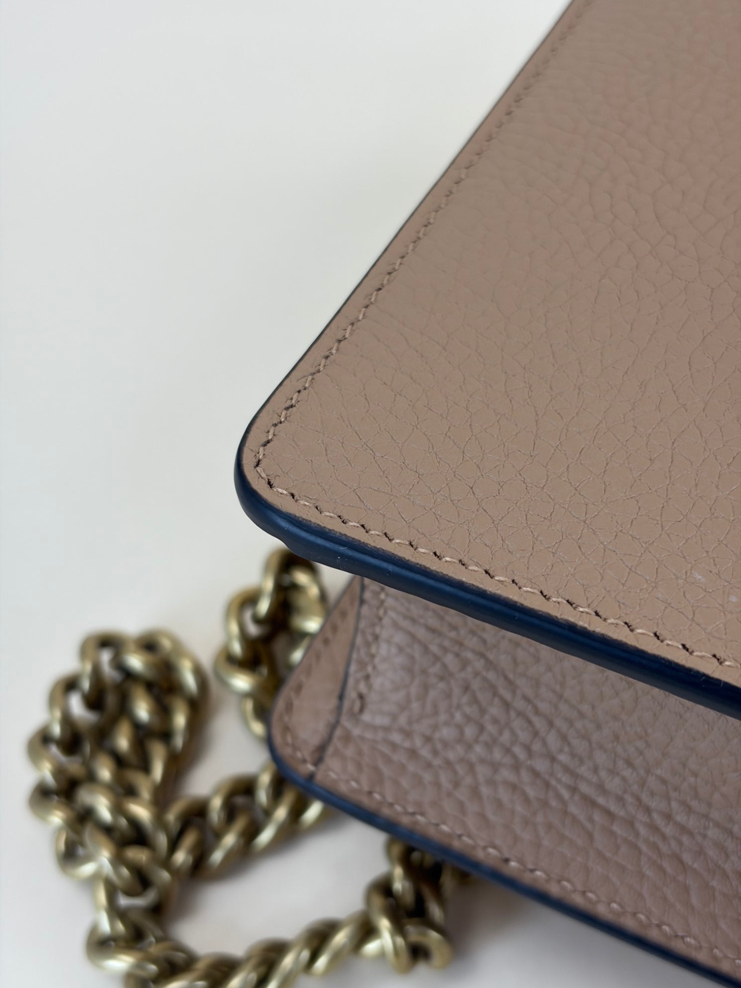 Gucci beige calfskin gg Marmont small chain handle bag