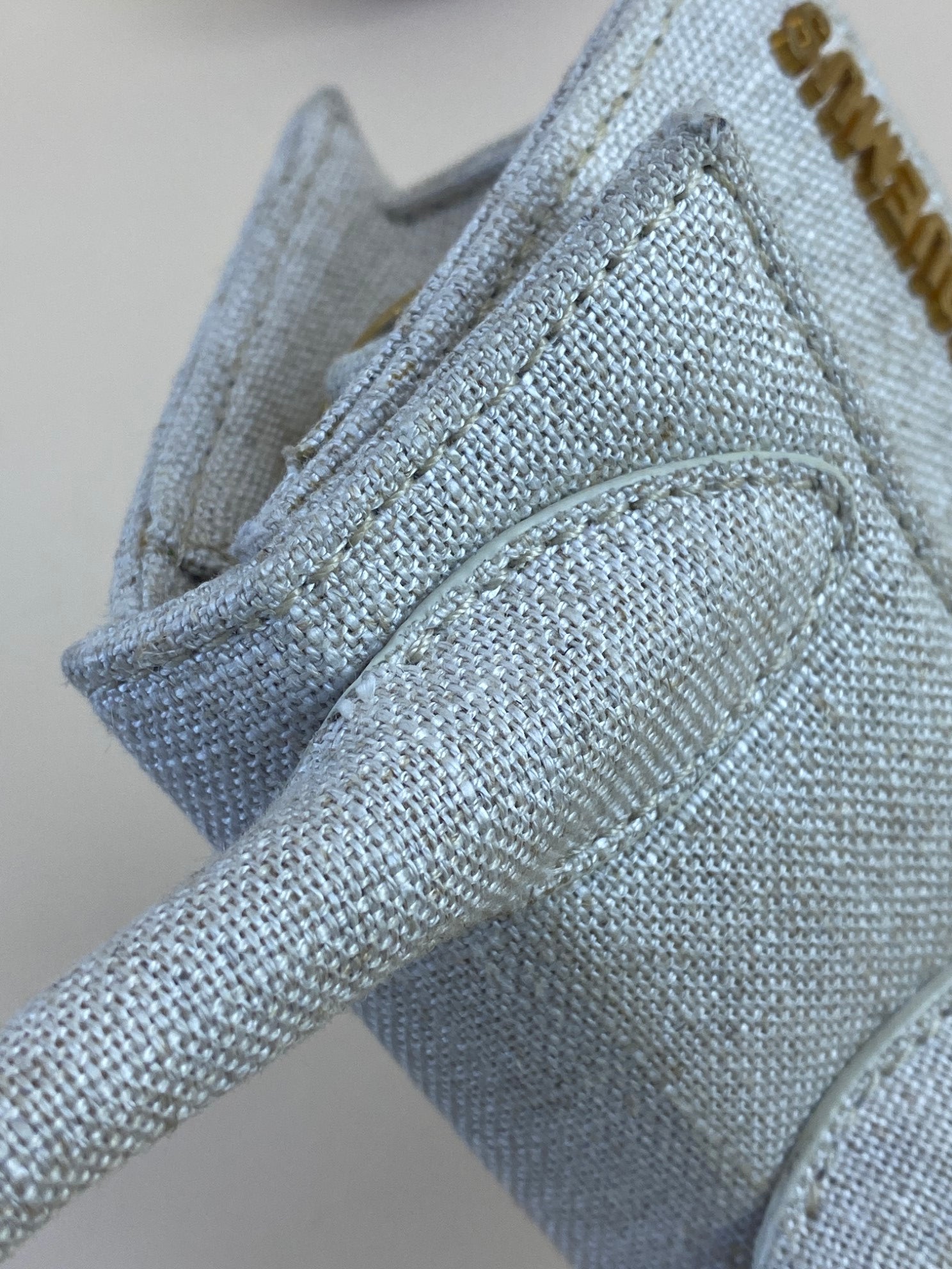 Jacquemus le Chiquita canvas beige mini crossbody