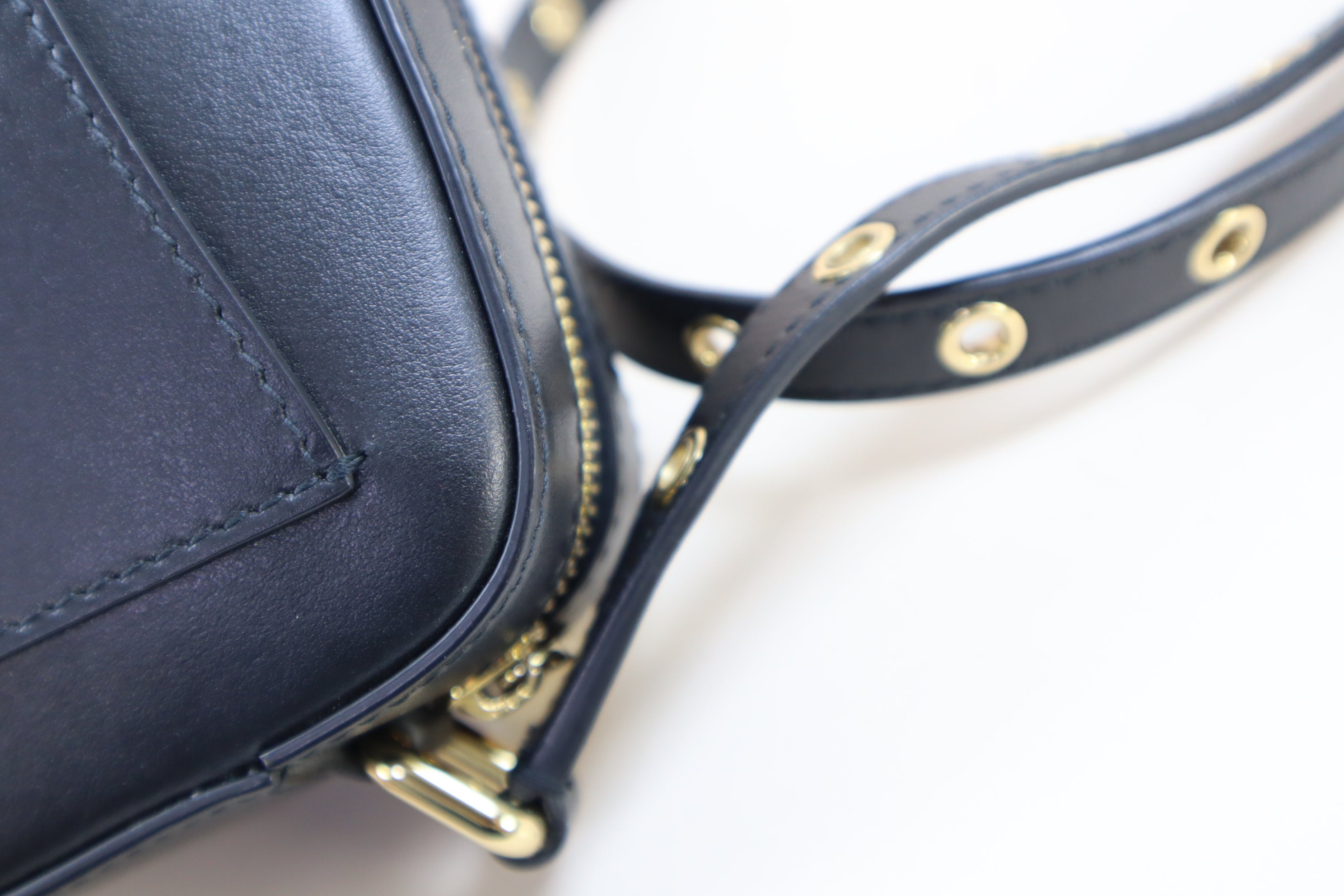 Dolce & Gabbana Black 3.5 Camera D&G Crossbody Bag