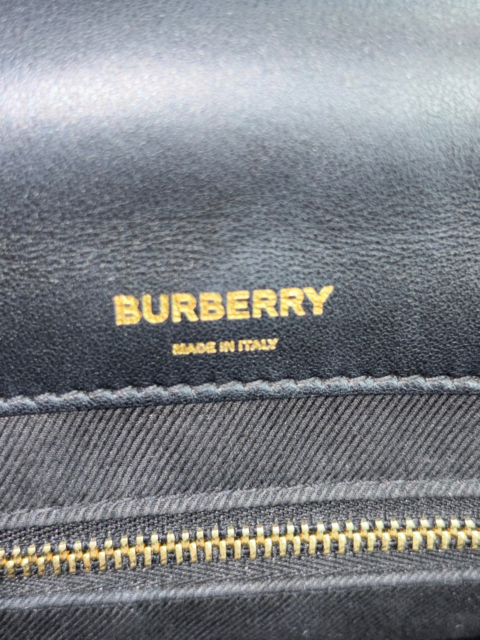 Burberry Black Lola Quilted le medium shoulder bag