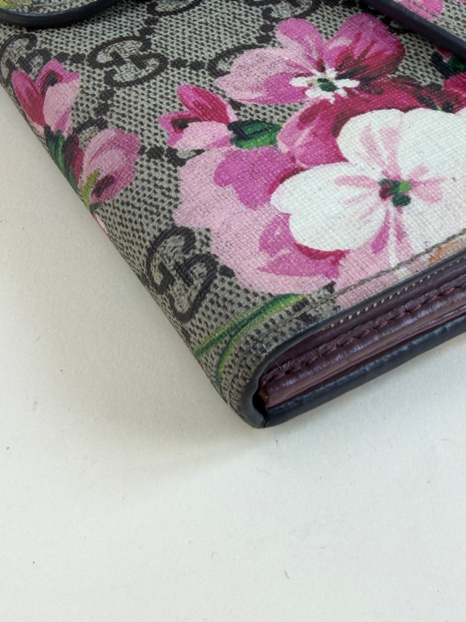 Gucci gg blooms mini wallet on chain Dionysus wok floral