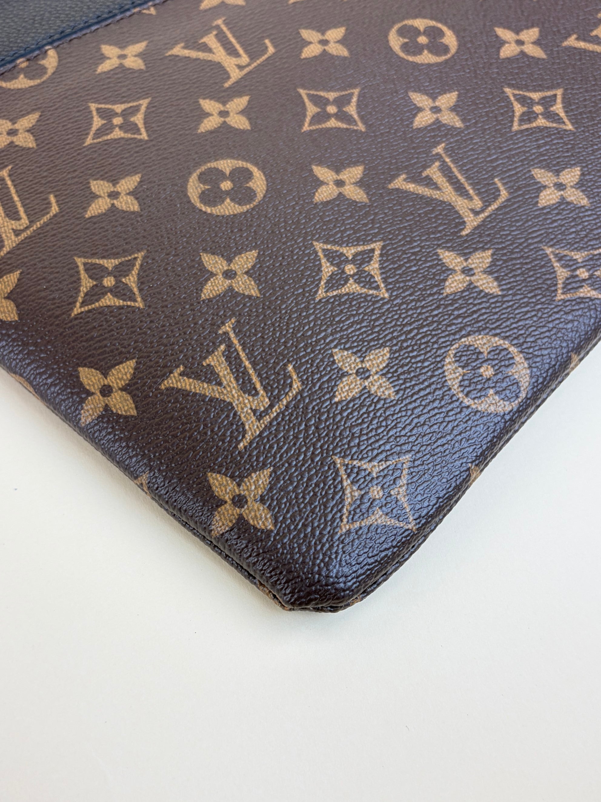 louis Vuitton black calfskin and monogram canvas daily pouch