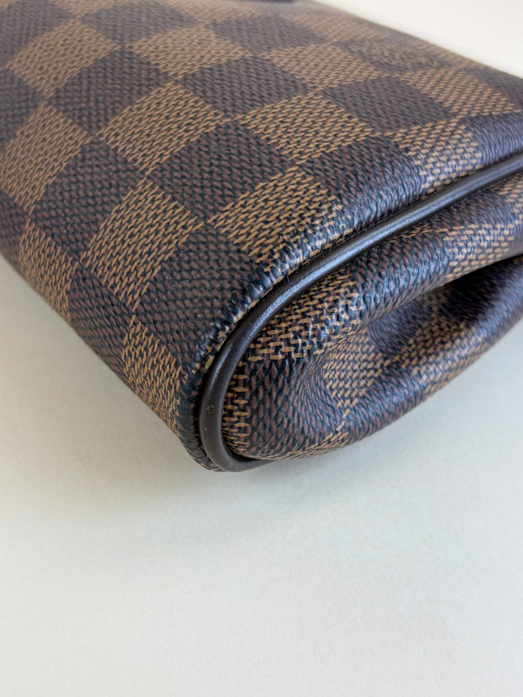 louis Vuitton Damier ebene canvas Eva clutch bag