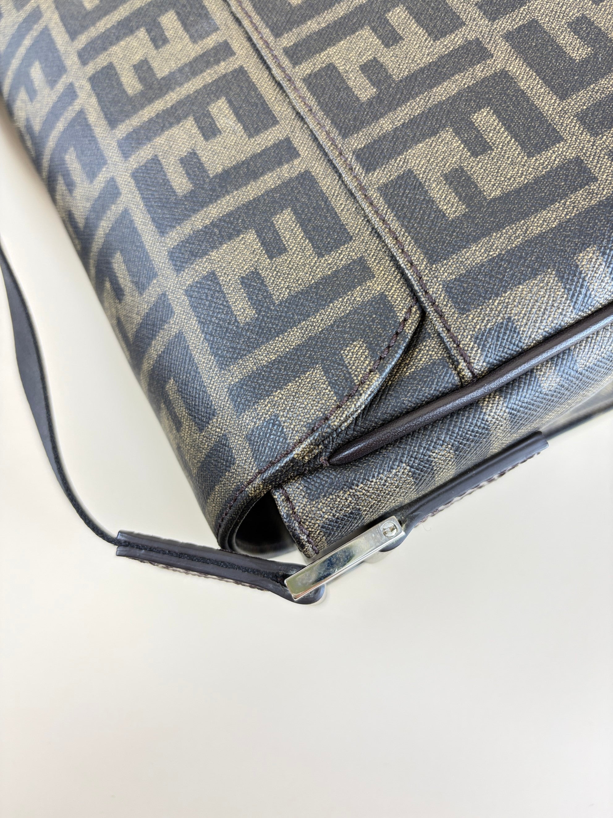 Fendi ombre effect tobacco Zucca ff coated canvas messenger bag